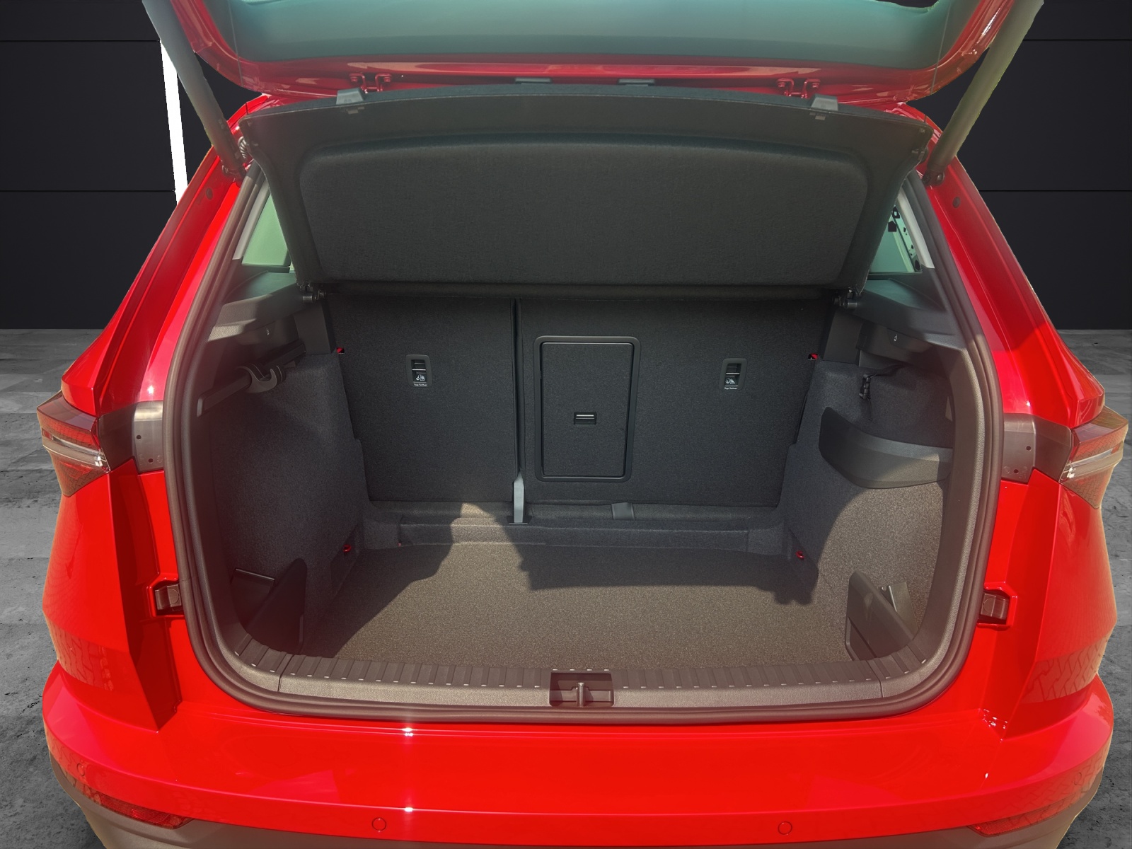 Fahrzeugabbildung SKODA Karoq 1.5 TSI Balance AHK Standh. ASG