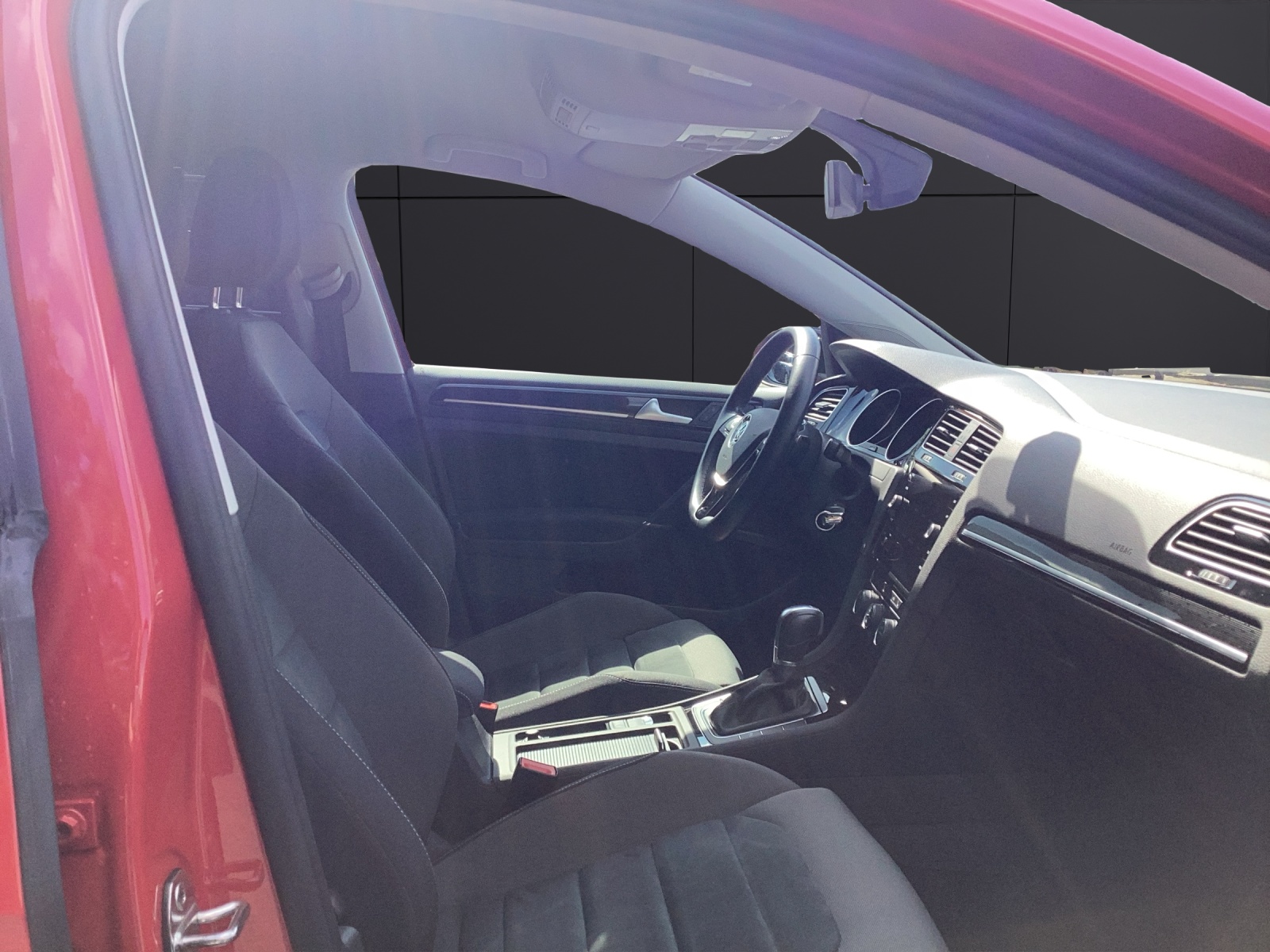 Fahrzeugabbildung Volkswagen Golf VII TSI Highline DSG Standh LED ACC