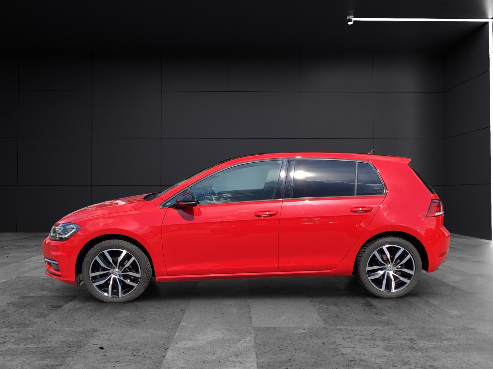 Fahrzeugabbildung Volkswagen Golf VII TSI Highline DSG Standh LED ACC