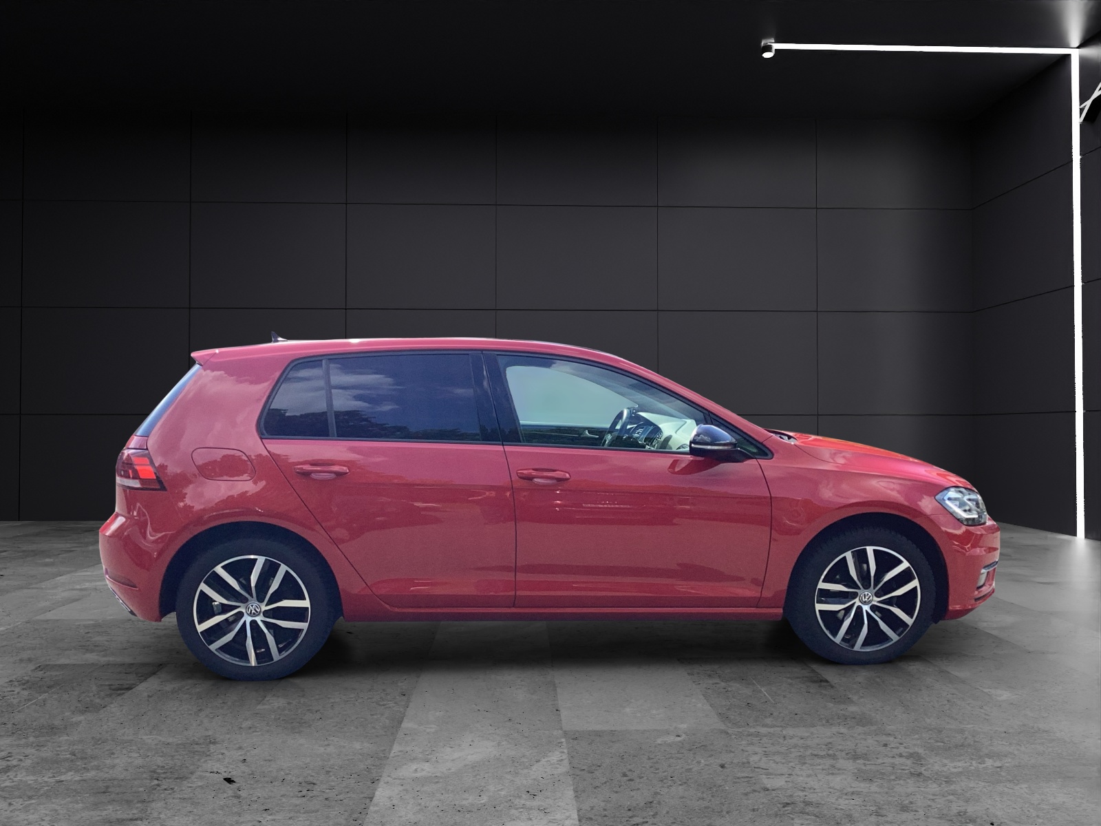 Fahrzeugabbildung Volkswagen Golf VII TSI Highline DSG Standh LED ACC