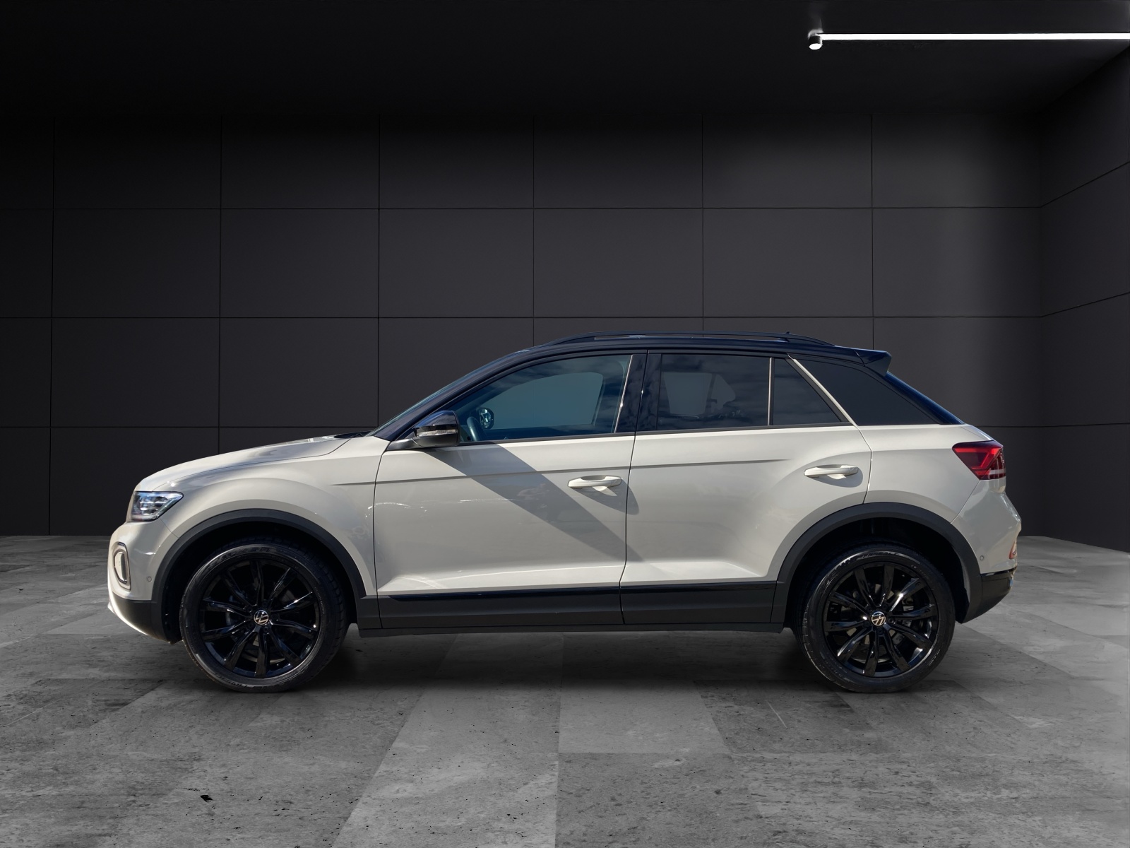Fahrzeugabbildung Volkswagen T-Roc TSI Style DSG LED AID ACC Park-Assist SH LM