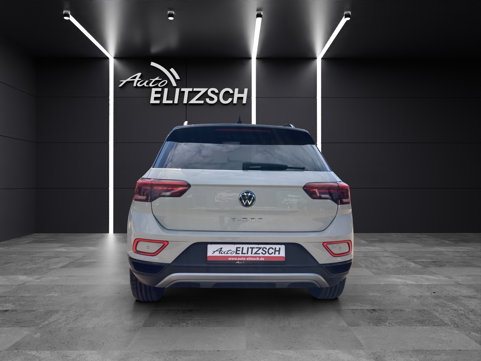 Fahrzeugabbildung Volkswagen T-Roc TSI Style DSG LED AID ACC Park-Assist SH LM