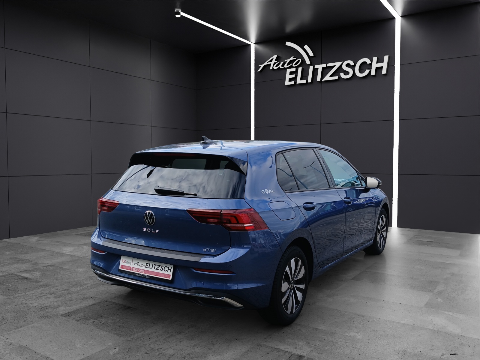 Fahrzeugabbildung Volkswagen Golf VIII eTSI Goal DSG LED AHK Navi AID ACC RFK SH