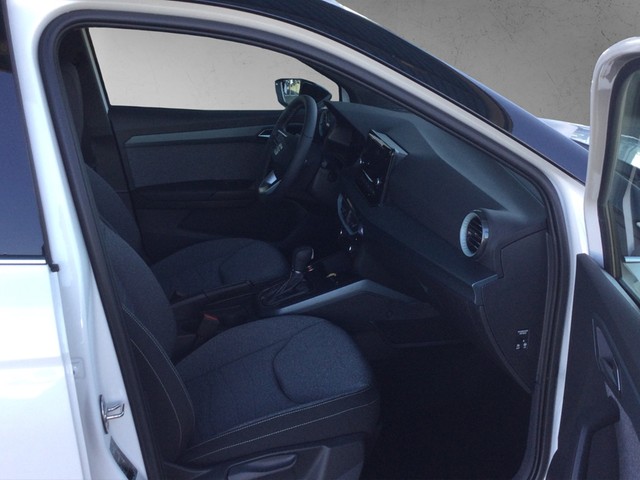 Fahrzeugabbildung SEAT Arona Xperience DSG LED RFK App ACC SH