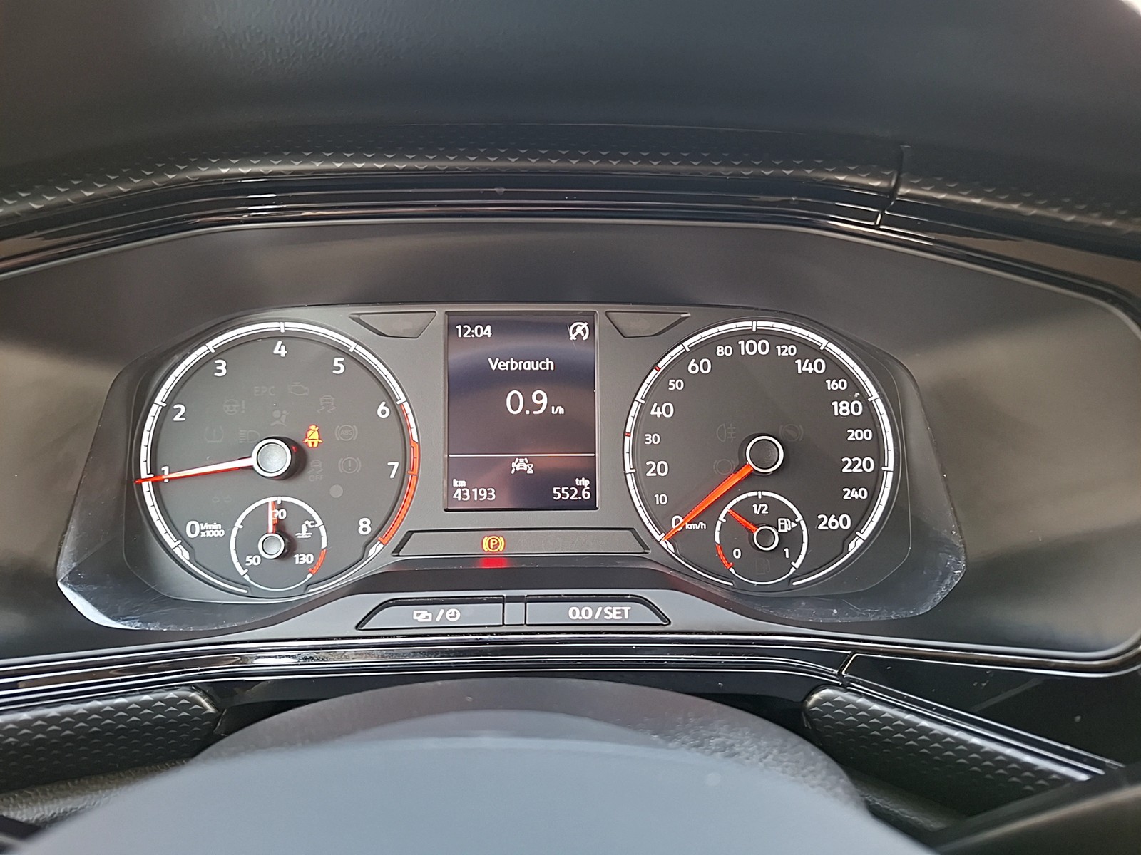 Fahrzeugabbildung Volkswagen T-Cross TSI Life CarPlay Park-Assist SH LM