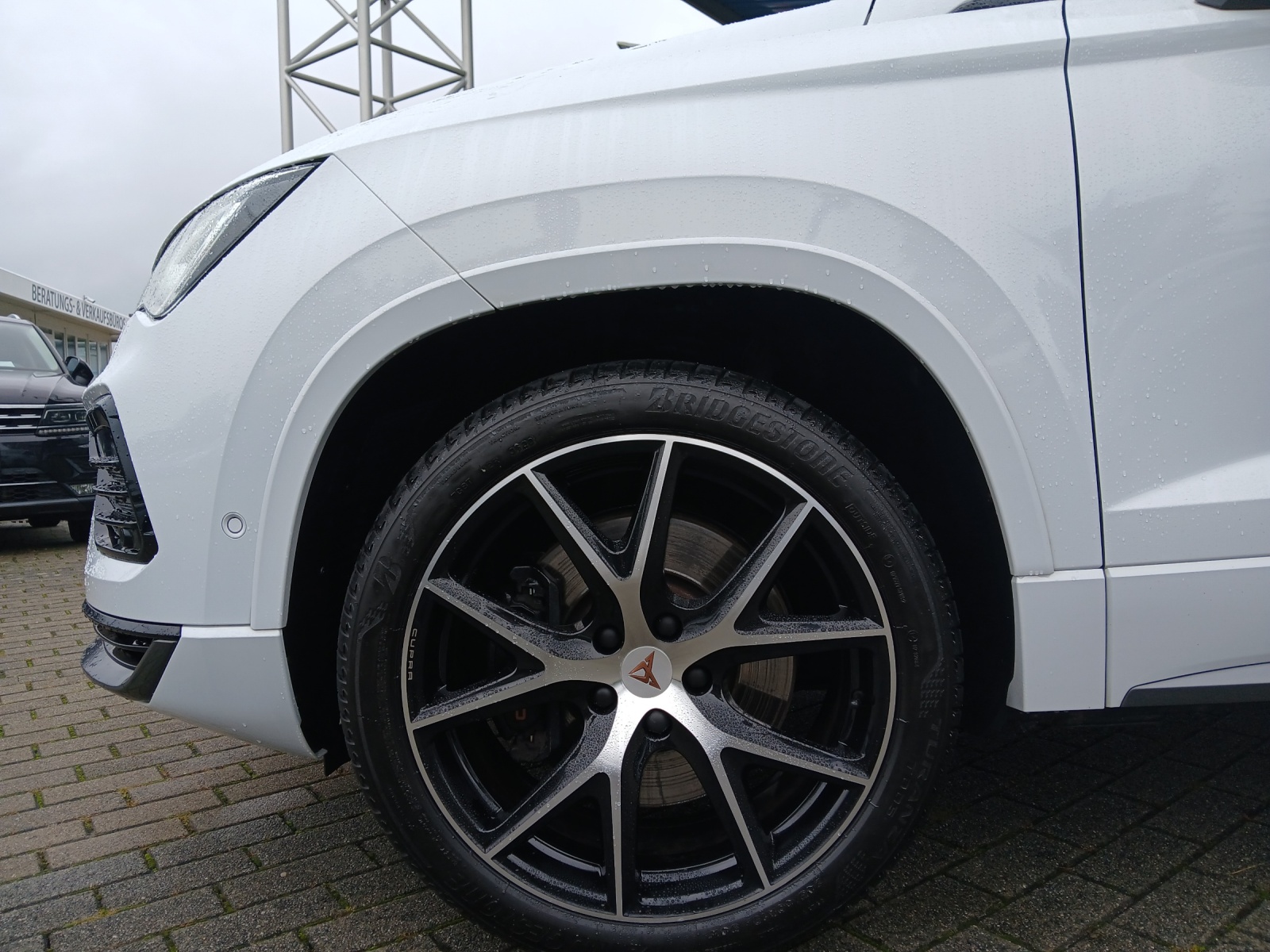 Fahrzeugabbildung CUPRA Ateca TSI DSG 4Drive LED AHK Navi Pano AID ACC Park-Assist SH