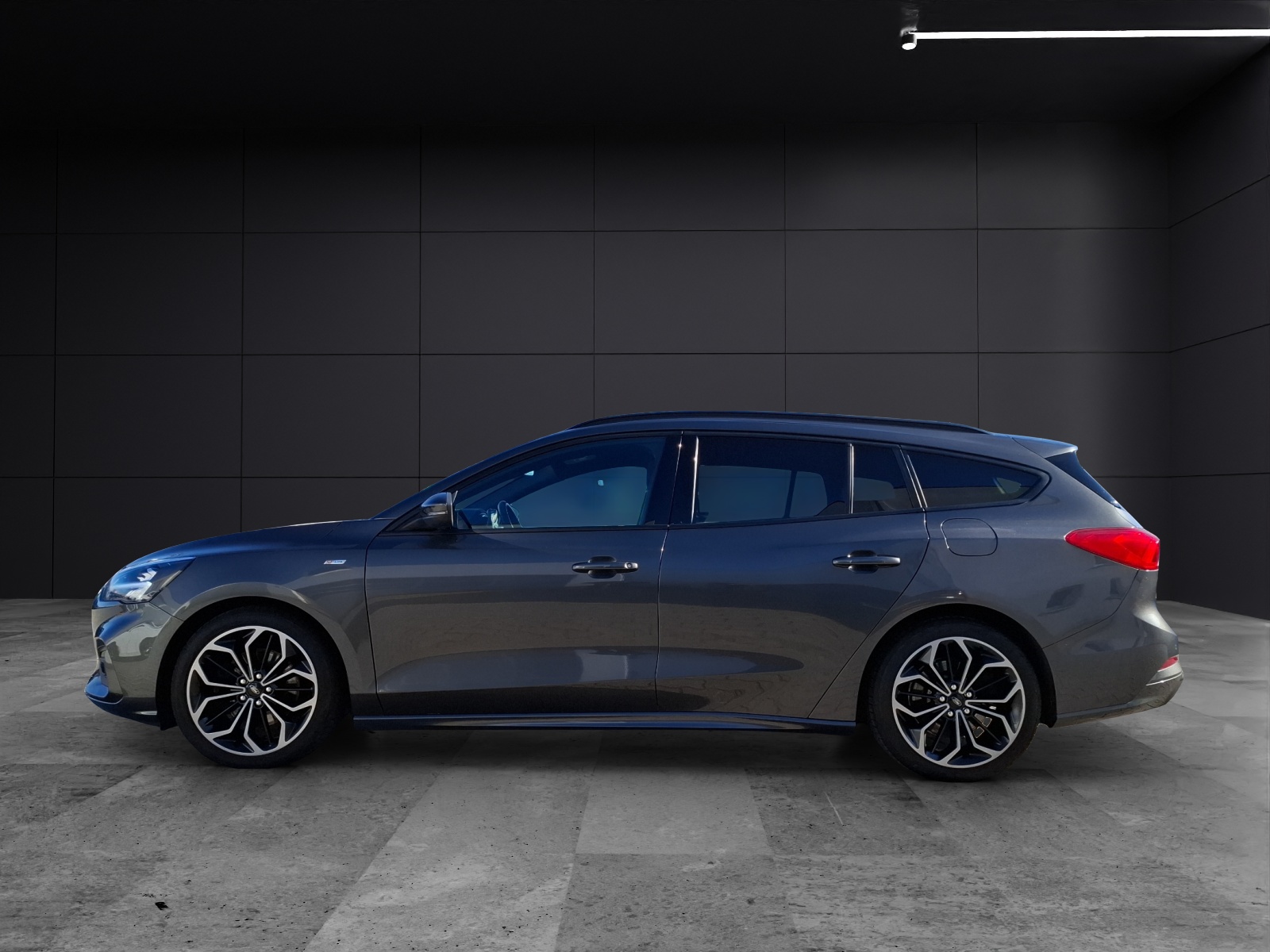 Fahrzeugabbildung Ford Focus Turnier ST-Line LED ACC NAVI 18