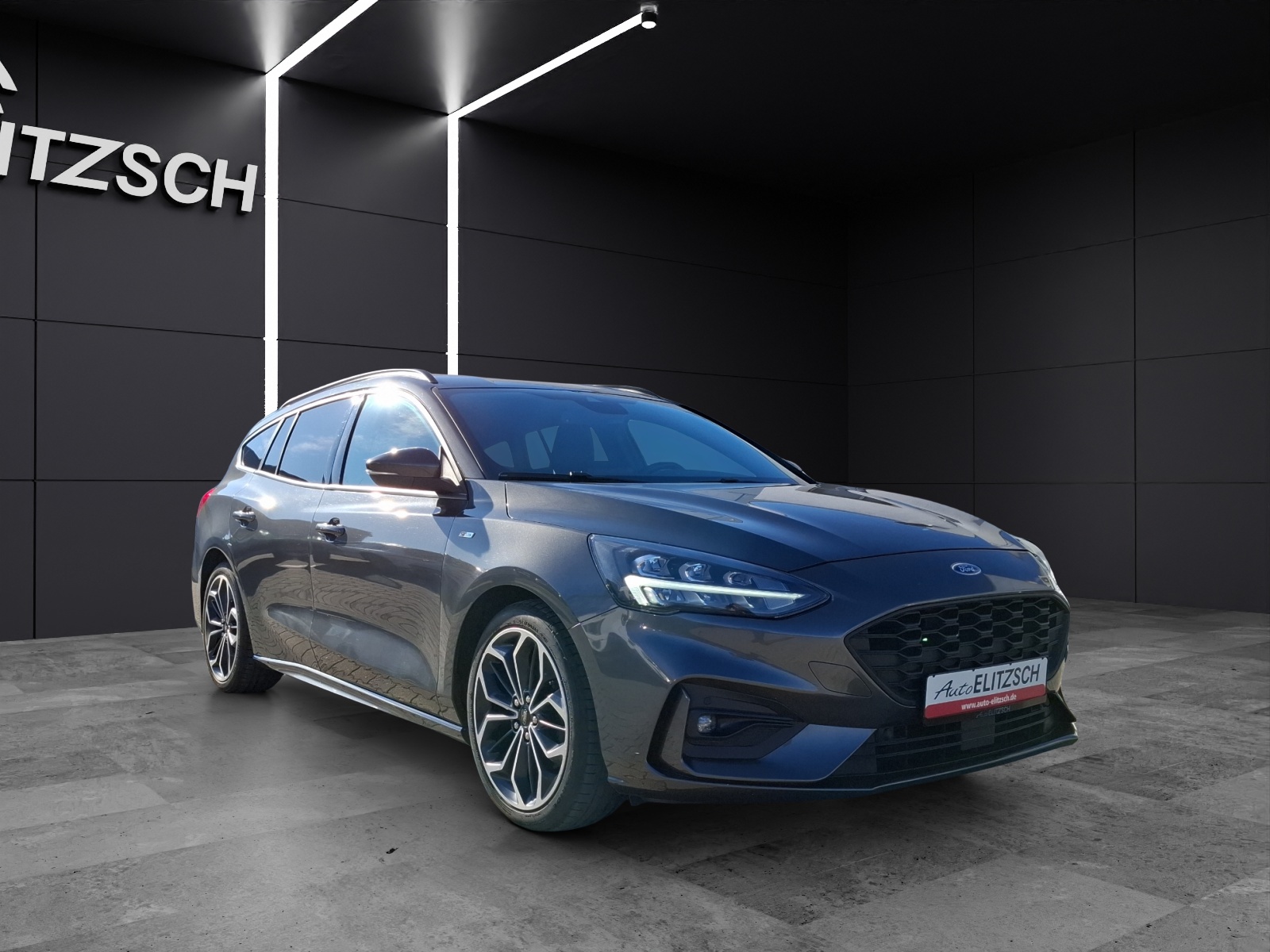 Fahrzeugabbildung Ford Focus Turnier ST-Line LED ACC NAVI 18
