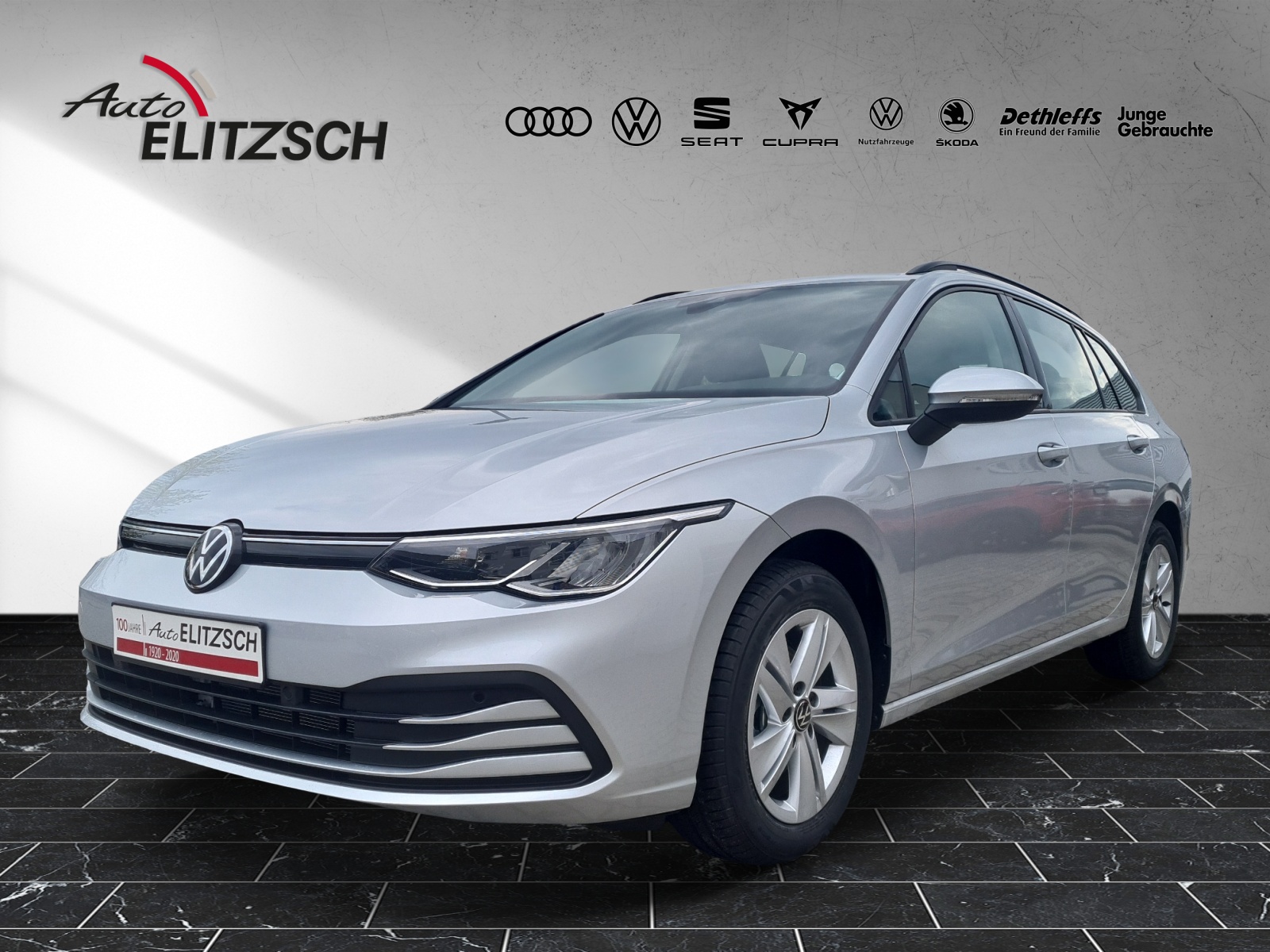 Fahrzeugabbildung Volkswagen Golf VIII Variant TSI LED Navi Climatronic AID ACC PDC SH LM