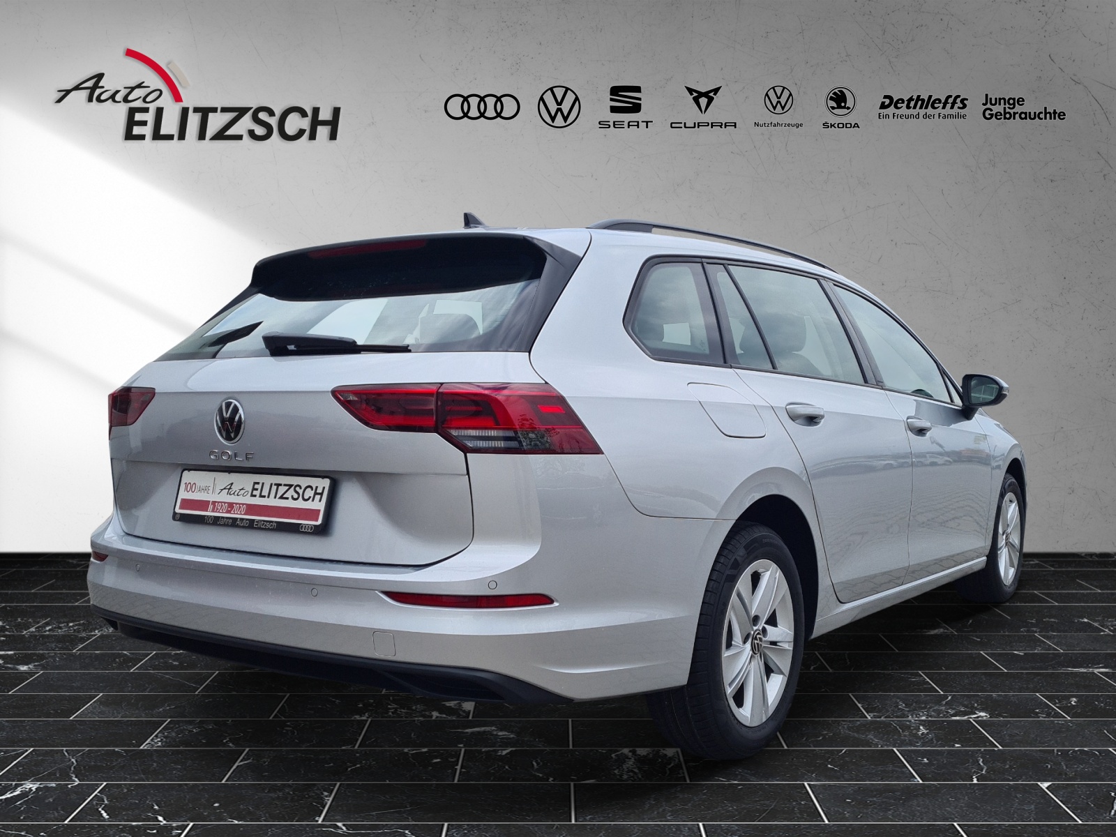 Fahrzeugabbildung Volkswagen Golf VIII Variant TSI LED Navi Climatronic AID ACC PDC SH LM