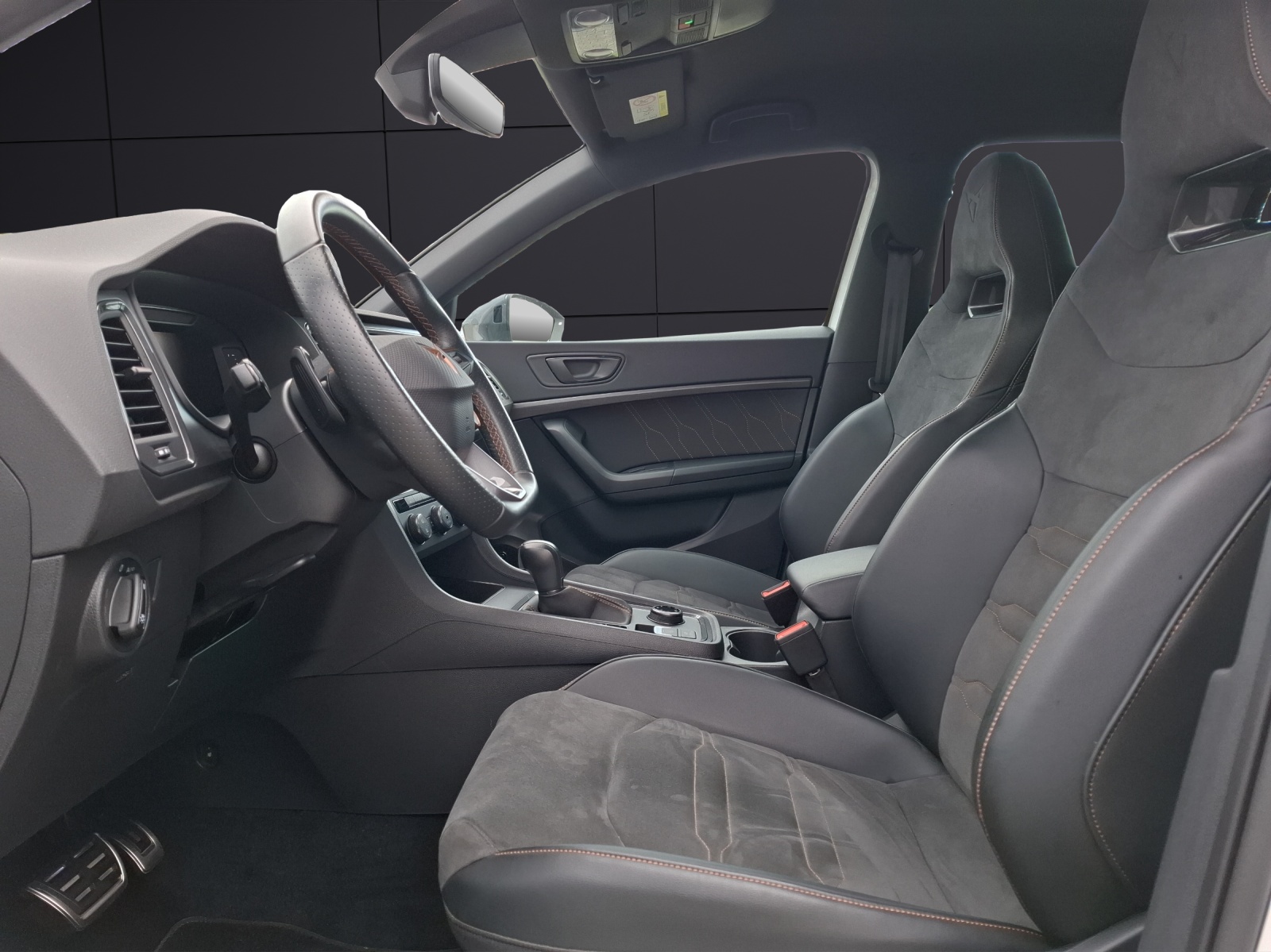 Fahrzeugabbildung SEAT Ateca VZ DSG 4Drive LED Navi AID ACC beats Park-Assist SH 19