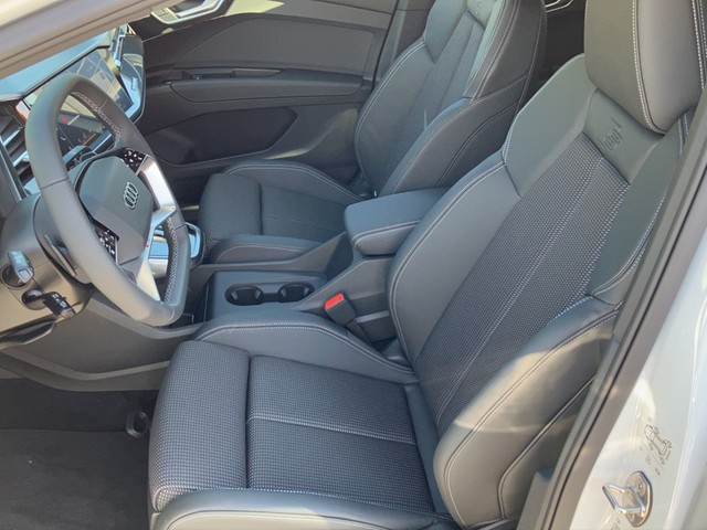 Fahrzeugabbildung Audi Q4 e-tron Sportback 40 e-tron S line, Matrix LED, MMI Navi, Sonos Premium Soundsystem