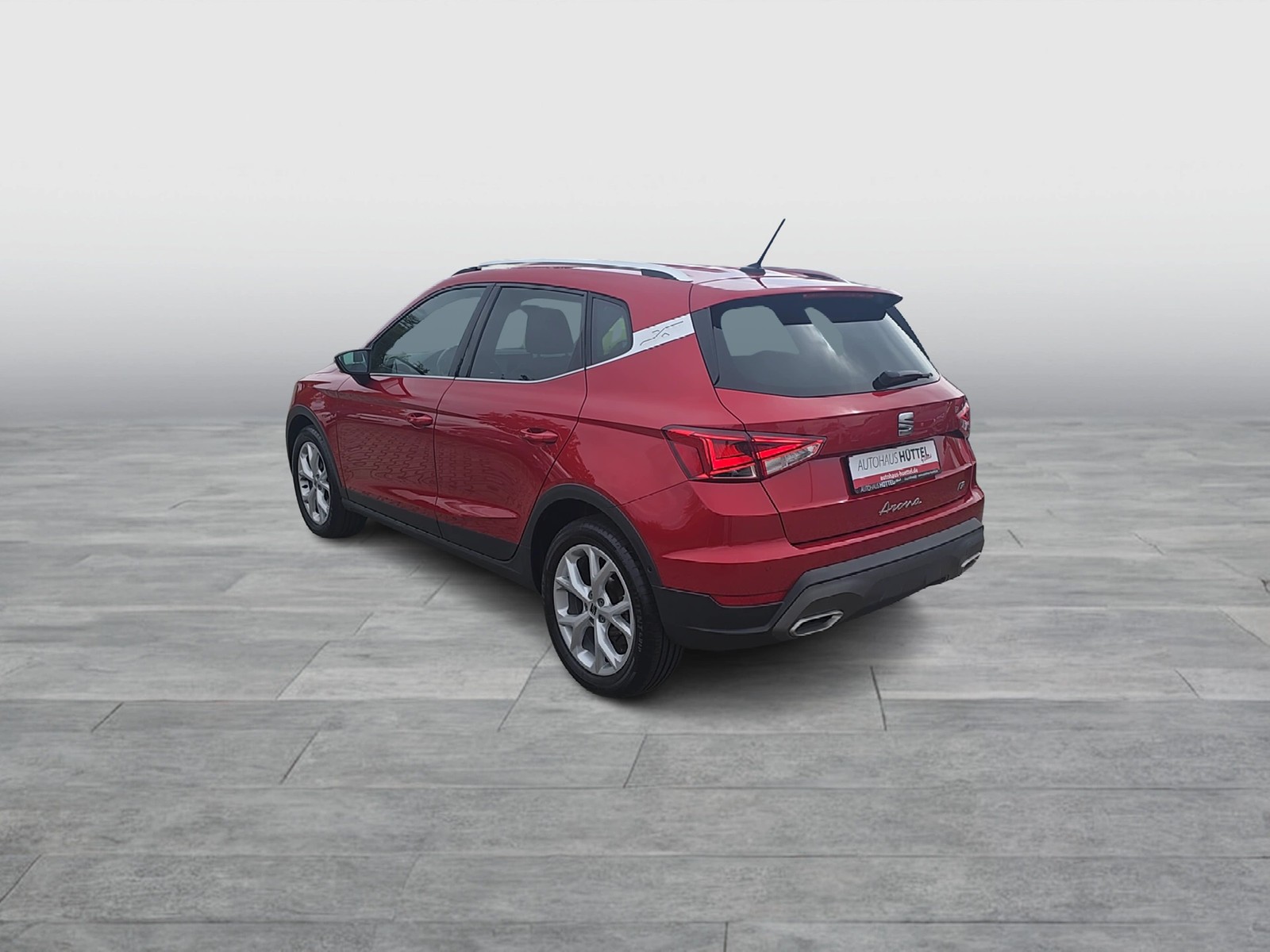 Fahrzeugabbildung SEAT Arona FR DSG LED Navi VC RFK KESSY SH