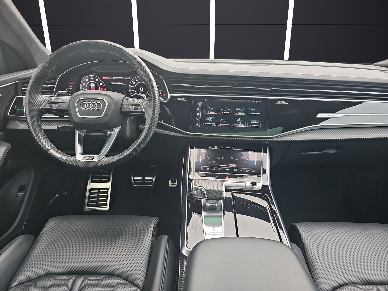 Fahrzeugabbildung Audi RS Q8 SPORT Vmax 280 23