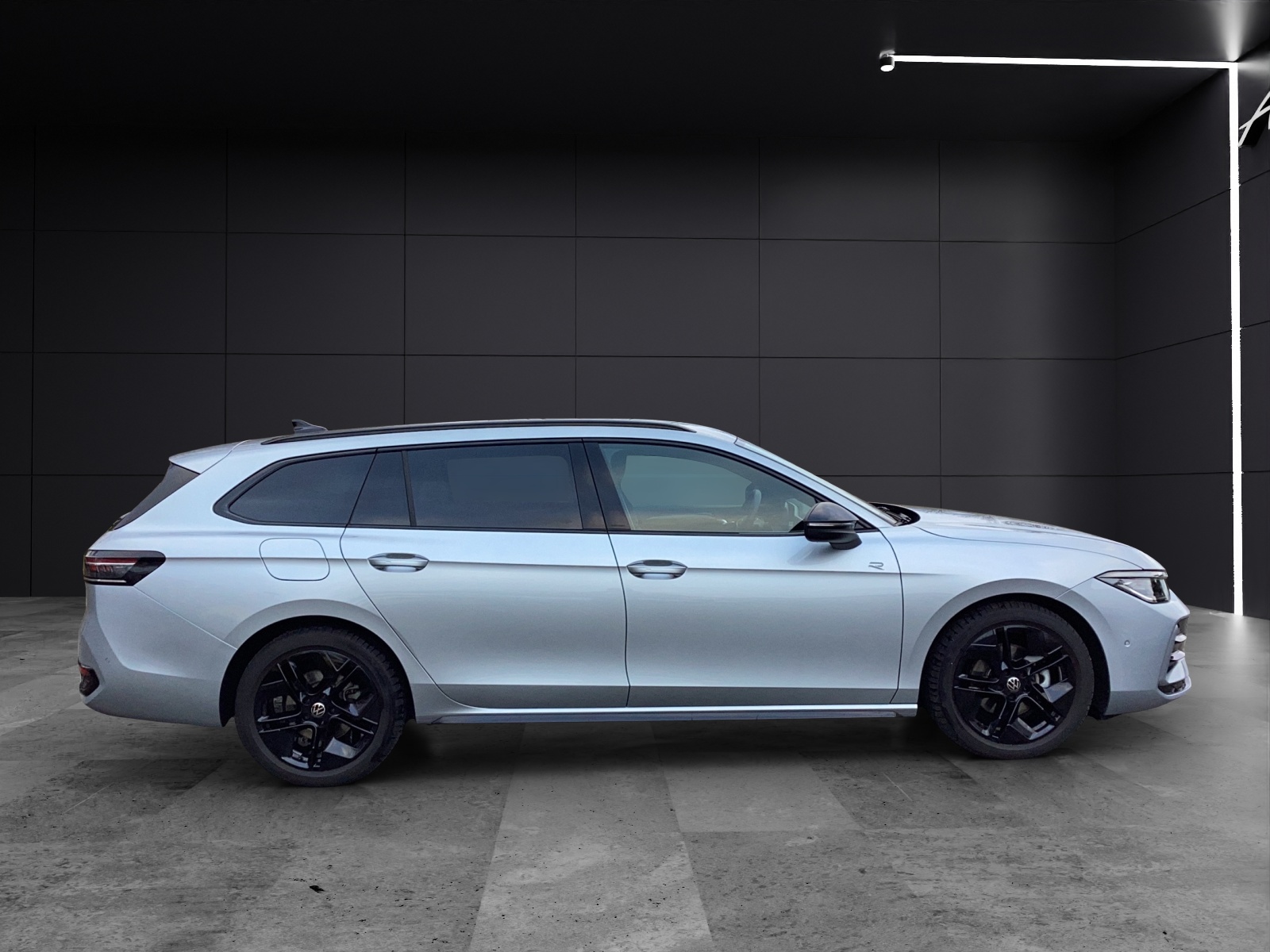 Fahrzeugabbildung Volkswagen Passat TDI DSG R-Line Black Style MATRIX ACC AHK HUD AID