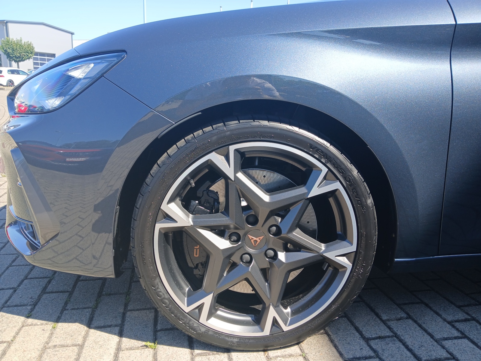 Fahrzeugabbildung CUPRA Leon Sportstourer TSI VZ DSG 4Drive LED AHK ACC RFK SH 19