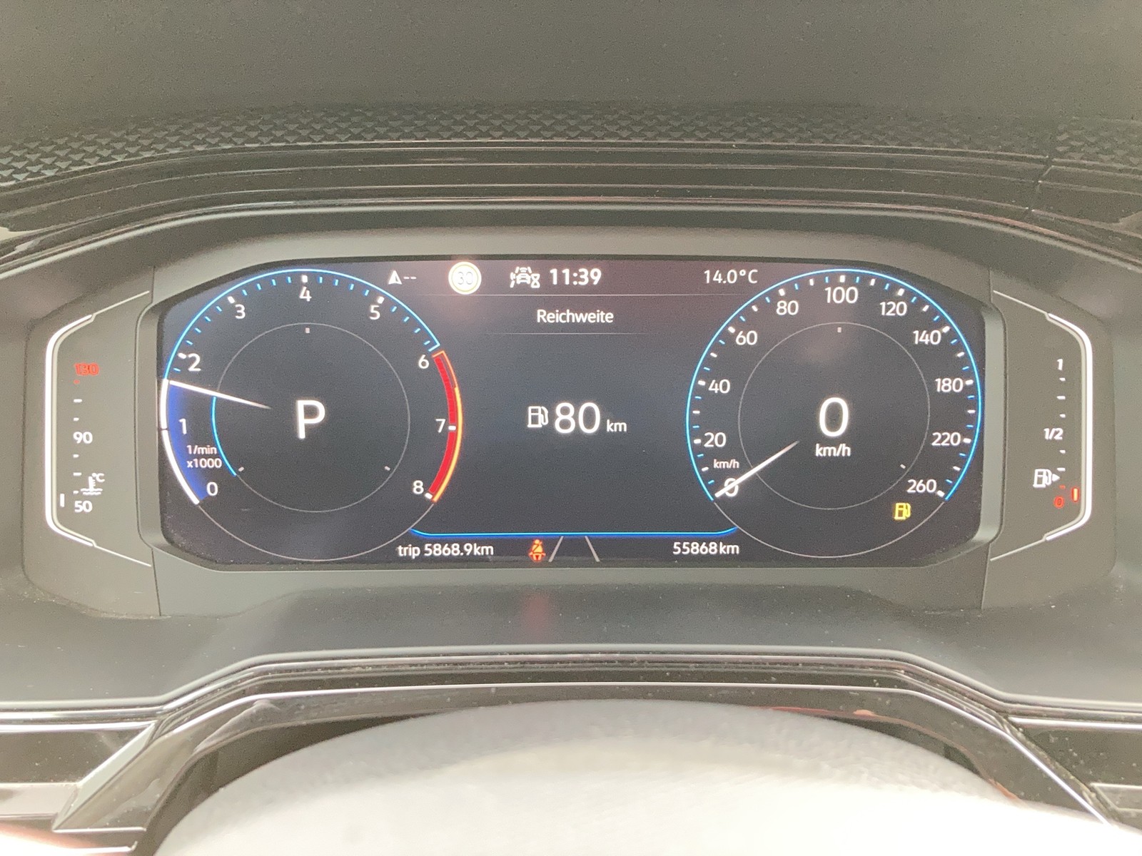 Fahrzeugabbildung Volkswagen Polo TSI Active DSG LED Navi AID ACC PDC SHZ