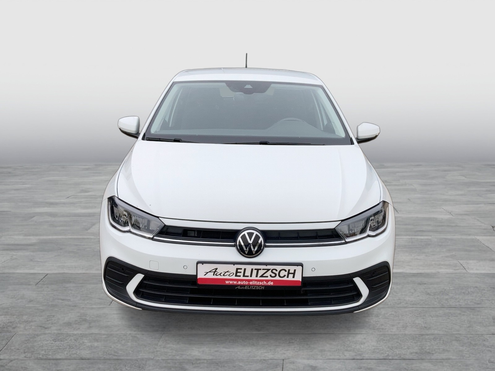 Fahrzeugabbildung Volkswagen Polo TSI Active DSG LED Navi AID ACC PDC SHZ