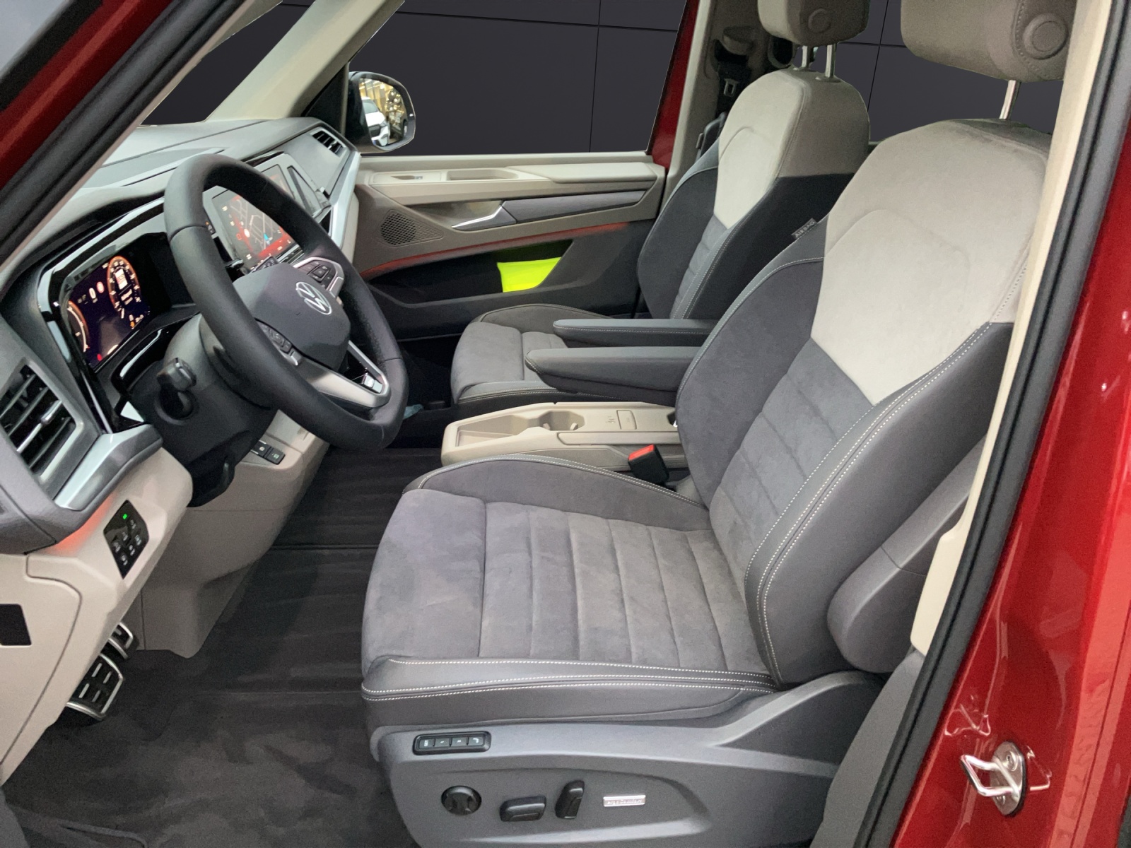 Fahrzeugabbildung Volkswagen T7 Multivan TDI GOAL I DSG KLIMA, AHK, STANDH., DCC