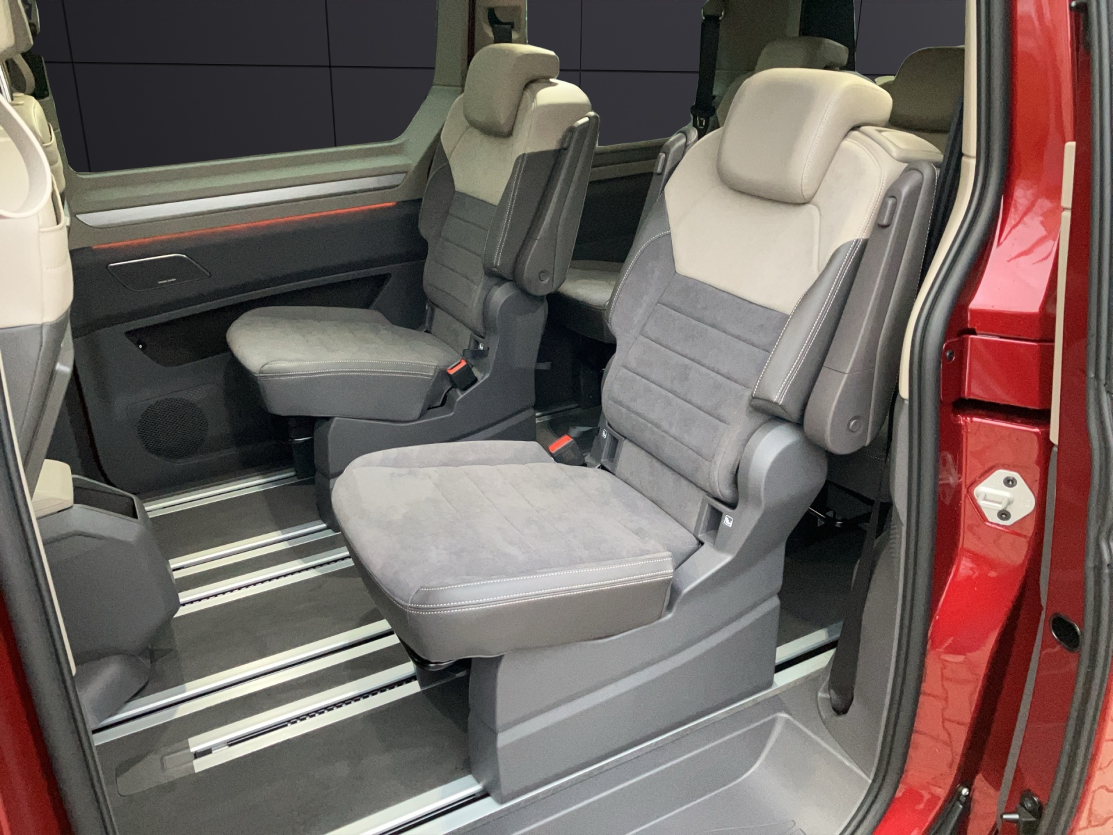 Fahrzeugabbildung Volkswagen T7 Multivan TDI GOAL I DSG KLIMA, AHK, STANDH., DCC