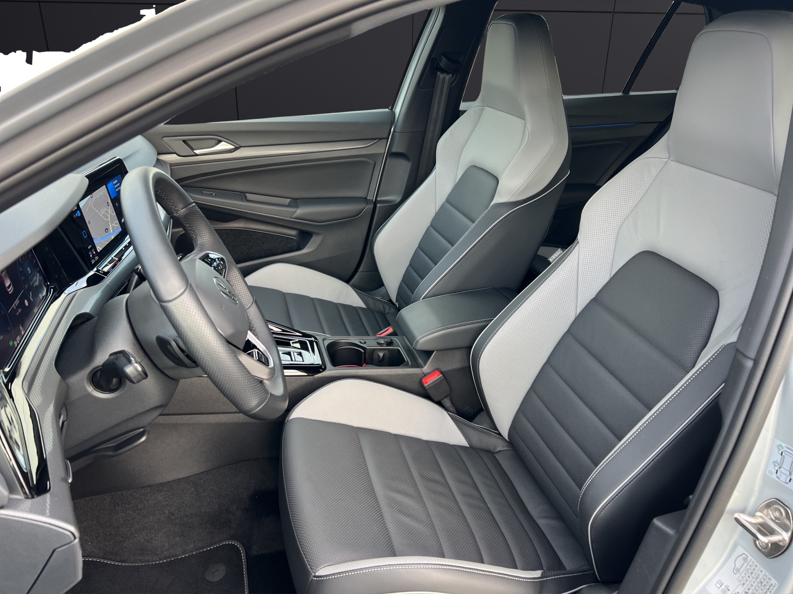 Fahrzeugabbildung Volkswagen Golf VIII GTD LEDER-Klimatisierung IQ-LED