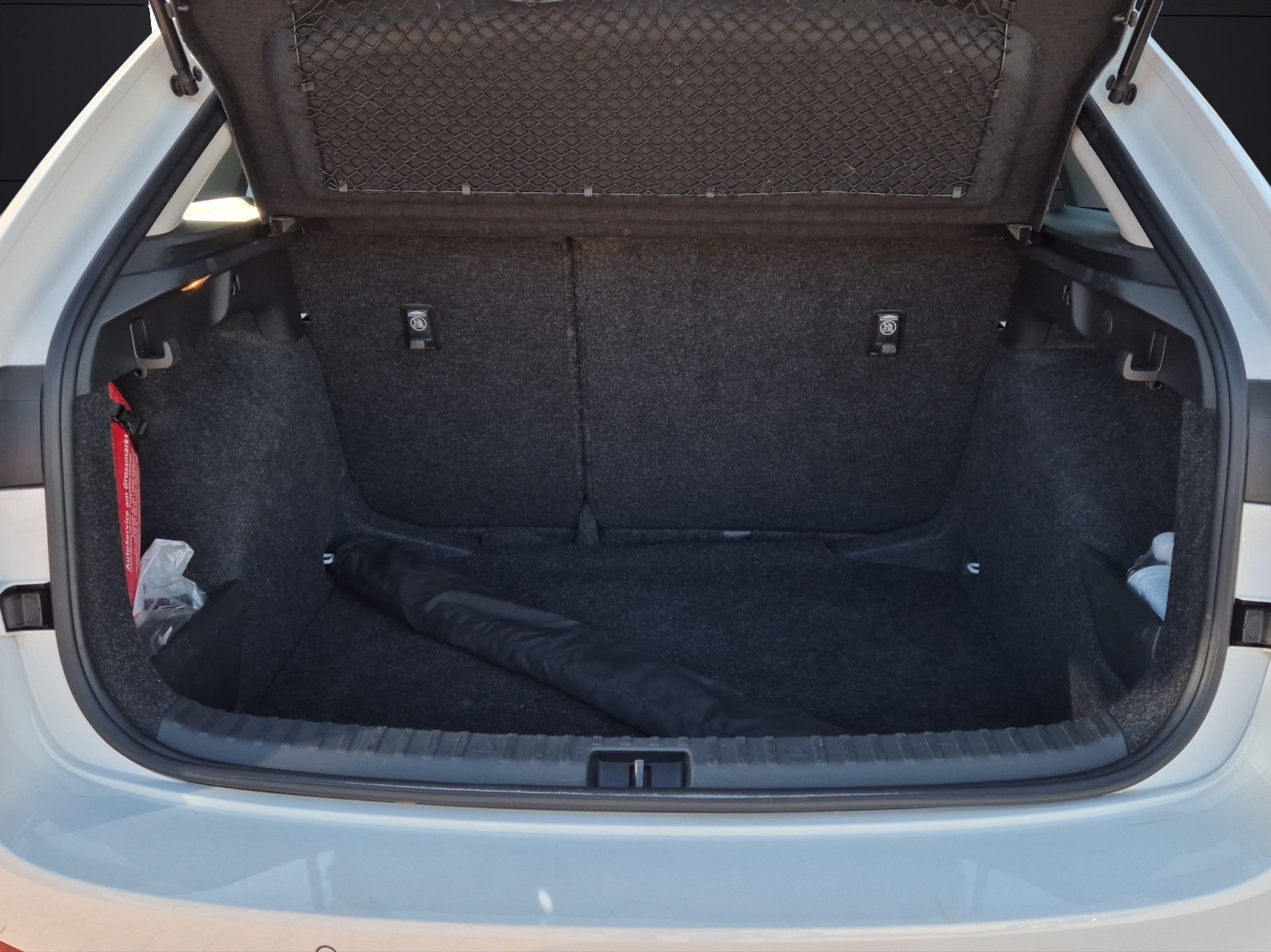 Fahrzeugabbildung SKODA Scala TSI Ambition DSG LED Navi AID GRA PDC SH LM