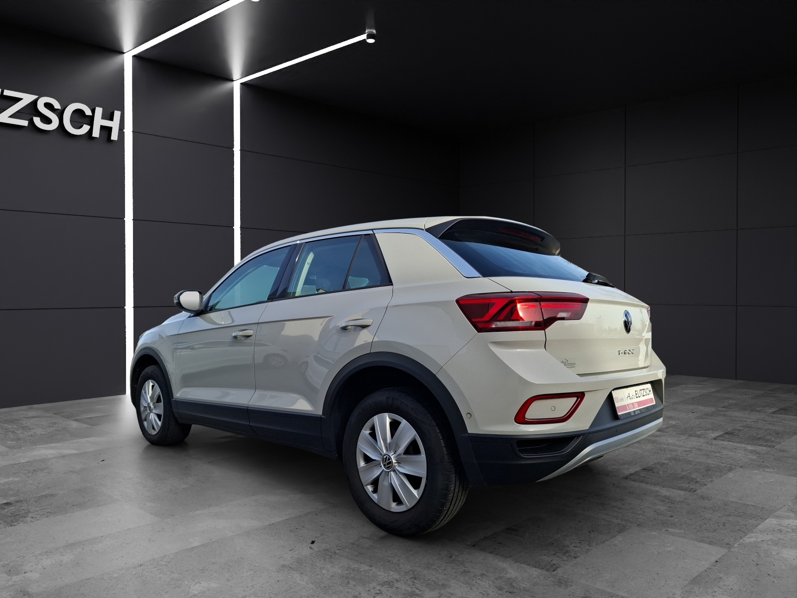 Fahrzeugabbildung Volkswagen T-Roc TSI LED AID Park-Assist SH