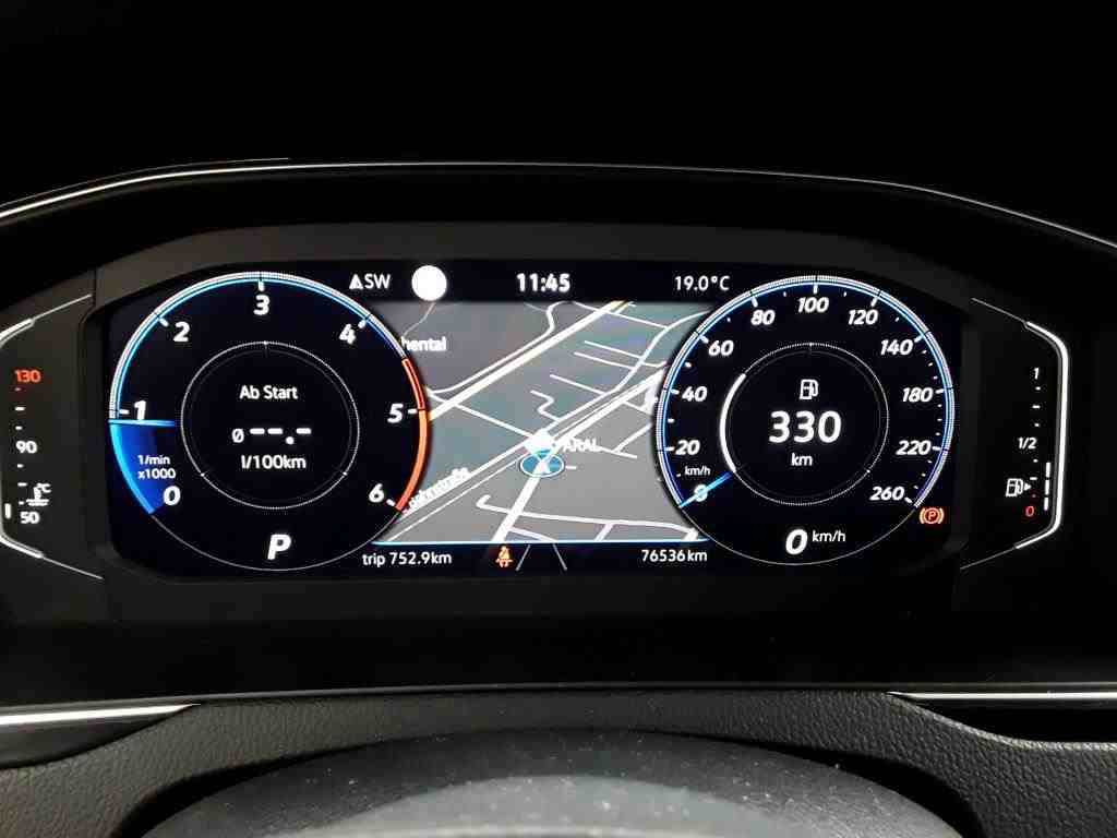 Fahrzeugabbildung Volkswagen Passat Variant TDI Business DSG R-Line Standhzg. LED AHK Navi AID ACC RFK SH