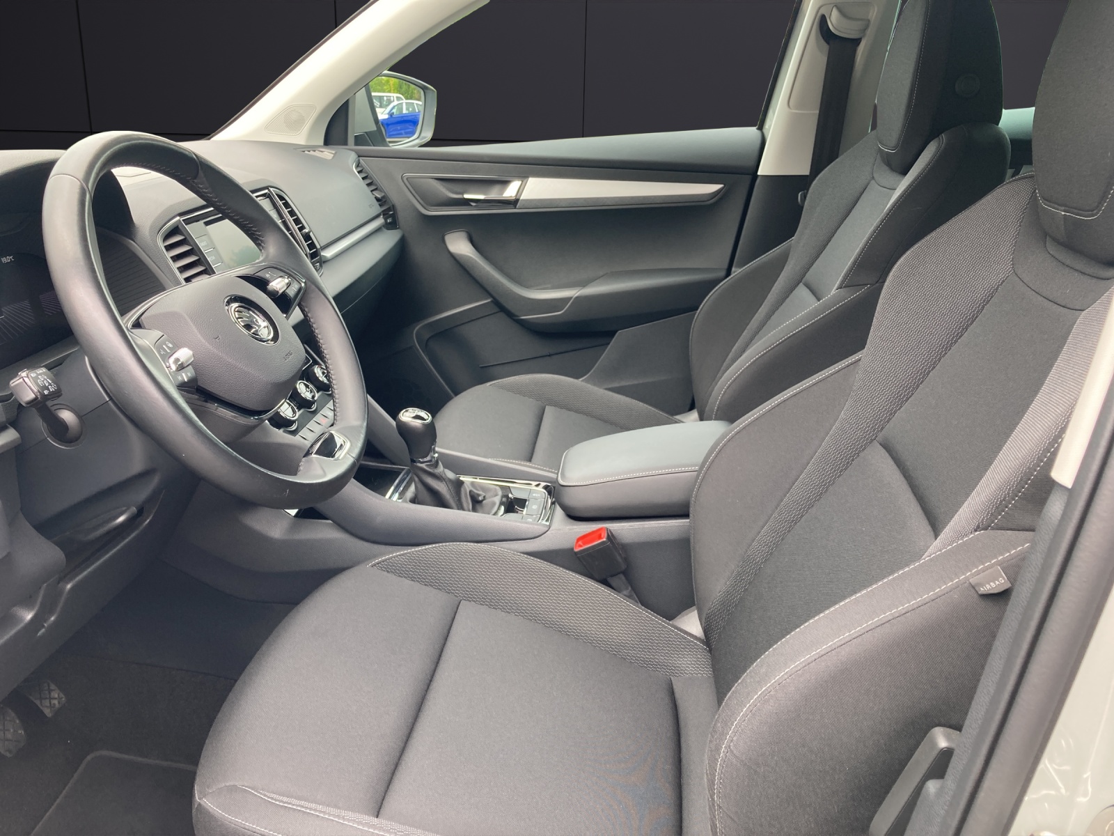 Fahrzeugabbildung SKODA Karoq TSI Ambition