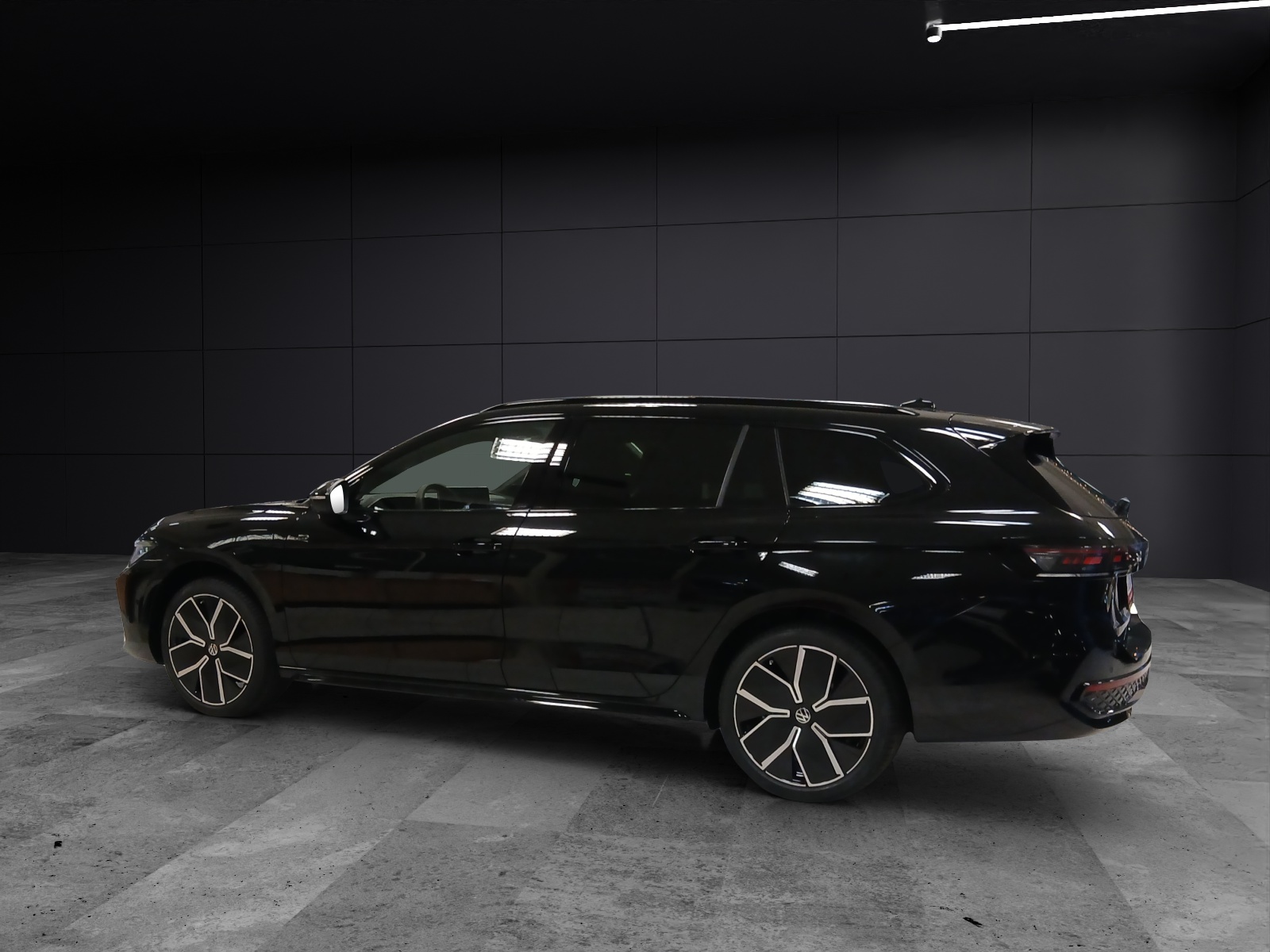 Fahrzeugabbildung Volkswagen Passat Variant R-Line AHZV IQ.DRIVE