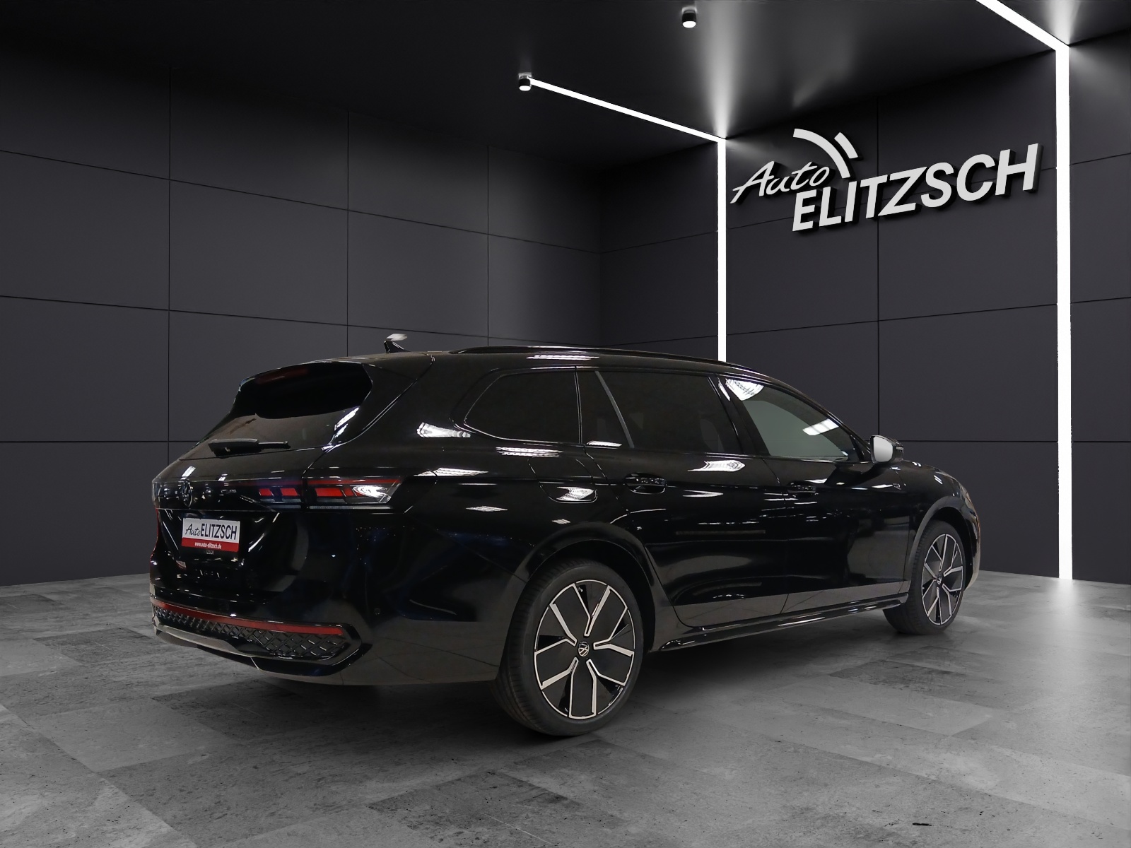 Fahrzeugabbildung Volkswagen Passat Variant R-Line AHZV IQ.DRIVE