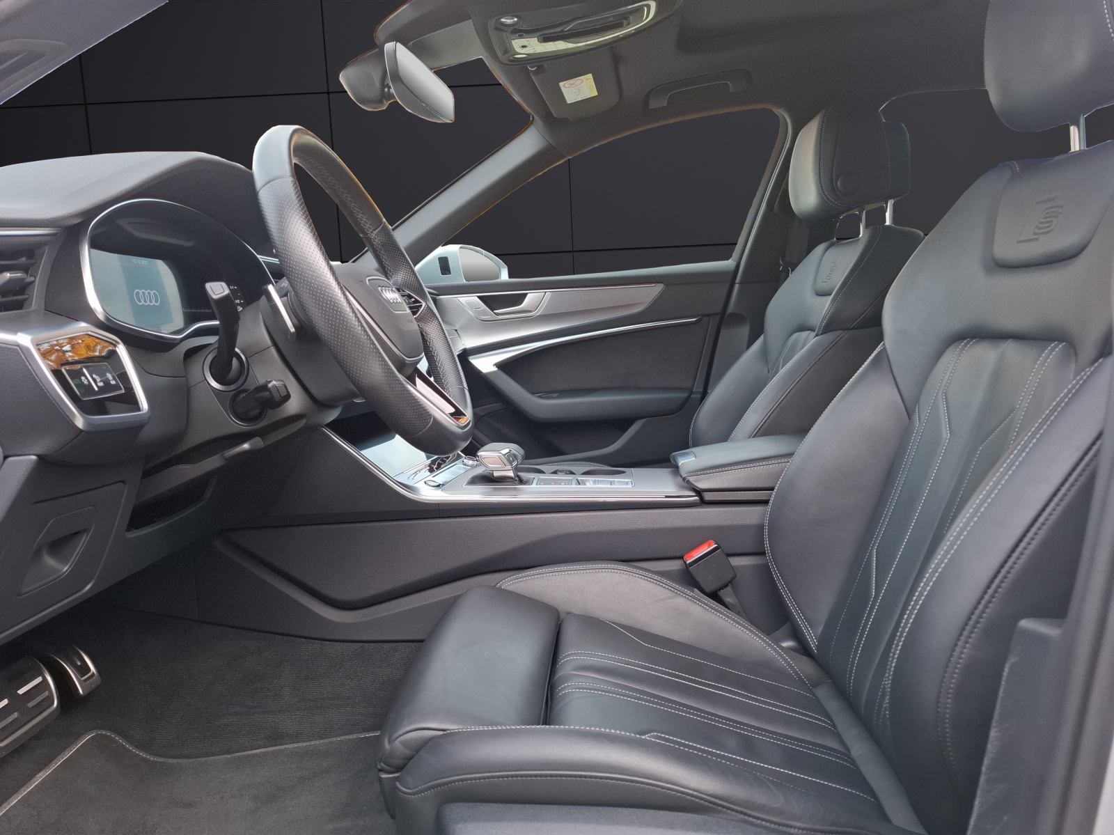 Fahrzeugabbildung Audi A6 Avant 55 TFSI sort quattro S-tronic S-Line Matrix Navi AVC Pano Leder ACC RFK