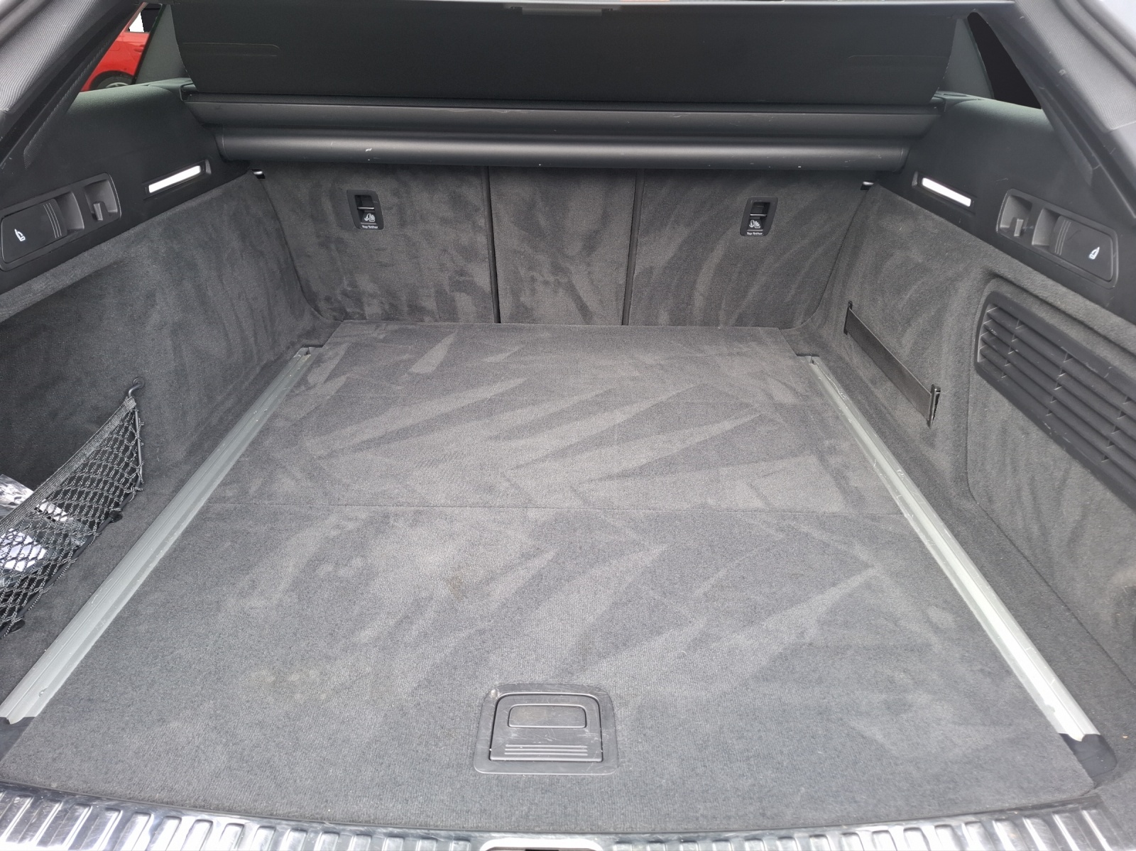 Fahrzeugabbildung Audi A6 Avant 55 TFSI sort quattro S-tronic S-Line Matrix Navi AVC Pano Leder ACC RFK