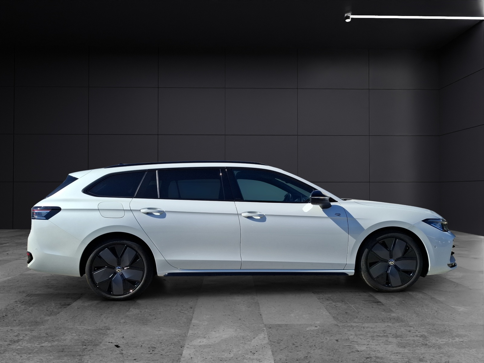 Fahrzeugabbildung Volkswagen Passat TDI R-line Pano STH IQ.Light AHK ACC
