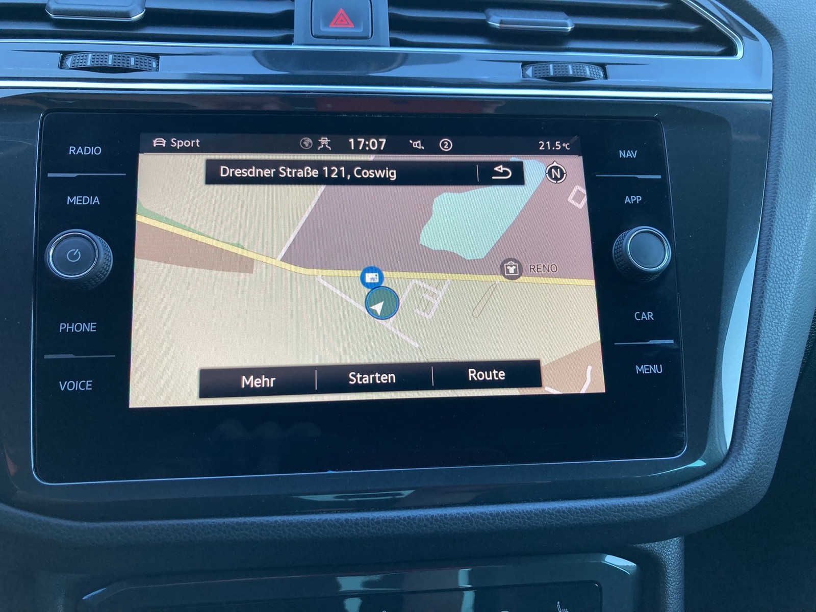 Fahrzeugabbildung Volkswagen Tiguan TDI Active DSG LED Navi ACC PDC SHZ