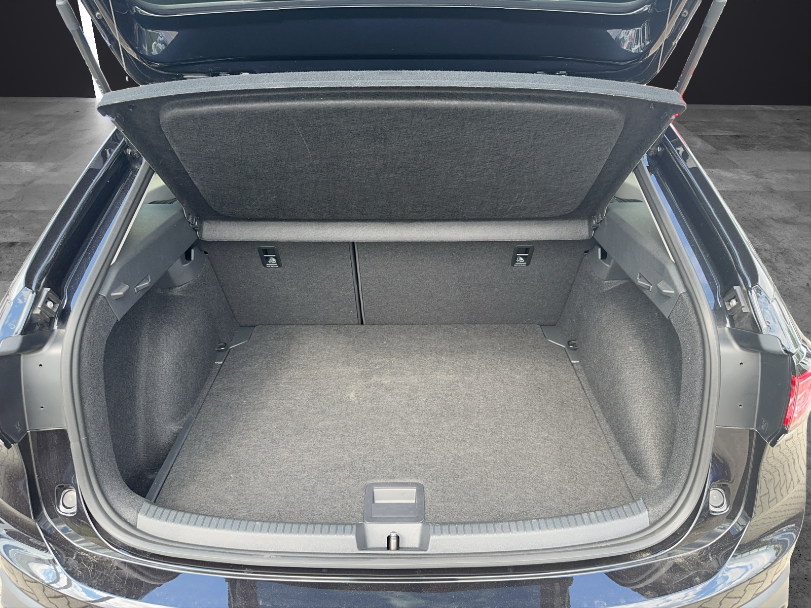 Fahrzeugabbildung Volkswagen Taigo 1.5 TSI Style DSG IQ.Light 17