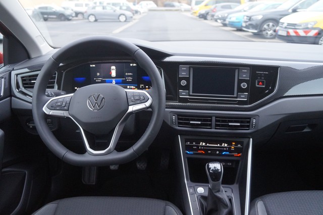 Fahrzeugabbildung Volkswagen Taigo TSI Life LED AID ACC RFK SH LM