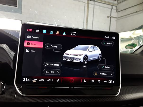 Fahrzeugabbildung Volkswagen Golf VIII GTI Clubsport DSG Matrix Navi AID Pano HUD ACC RFK SH