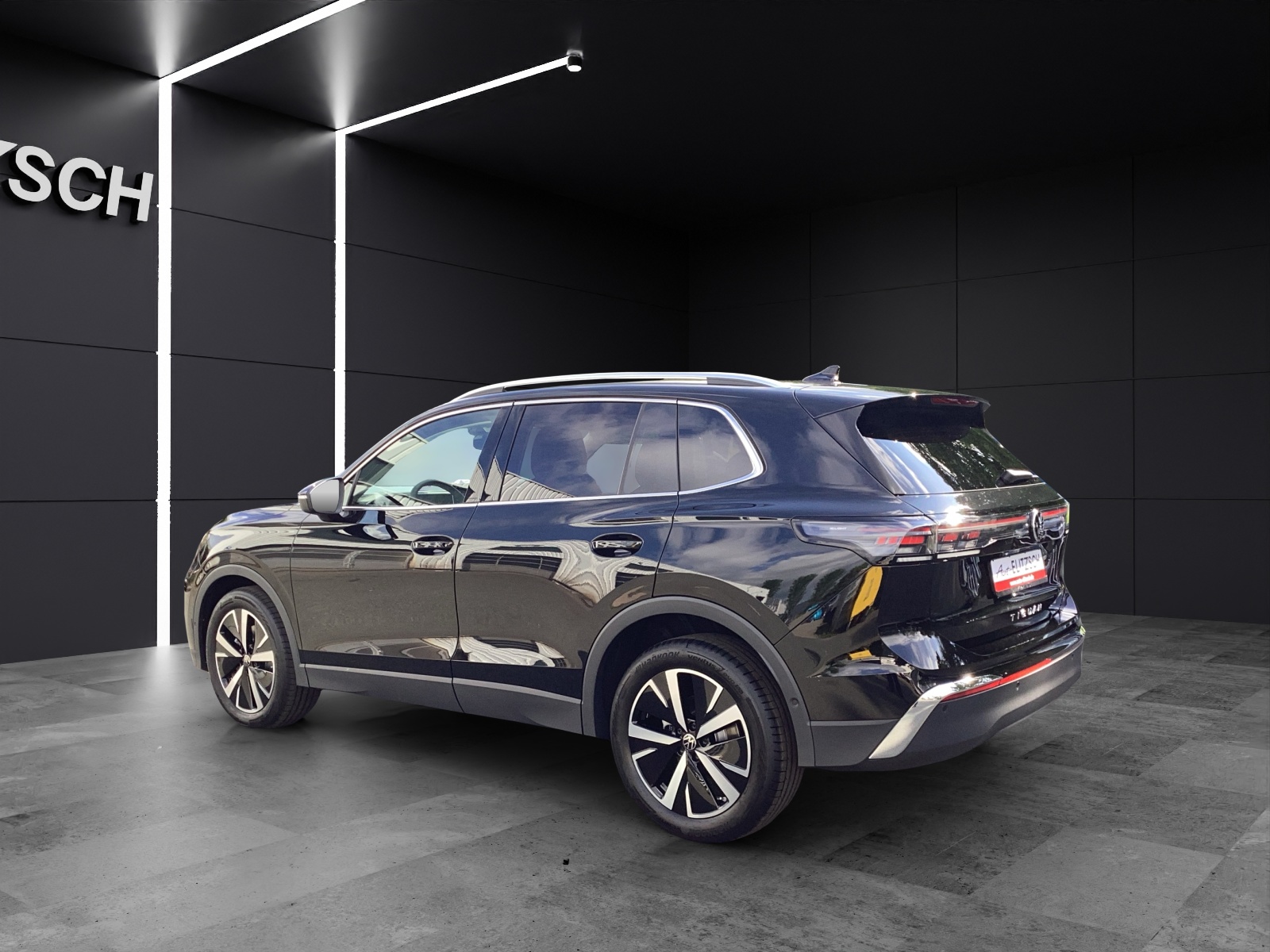 Fahrzeugabbildung Volkswagen Tiguan TDI Elegance IQ-LED H&K AHZV HuD AreaView