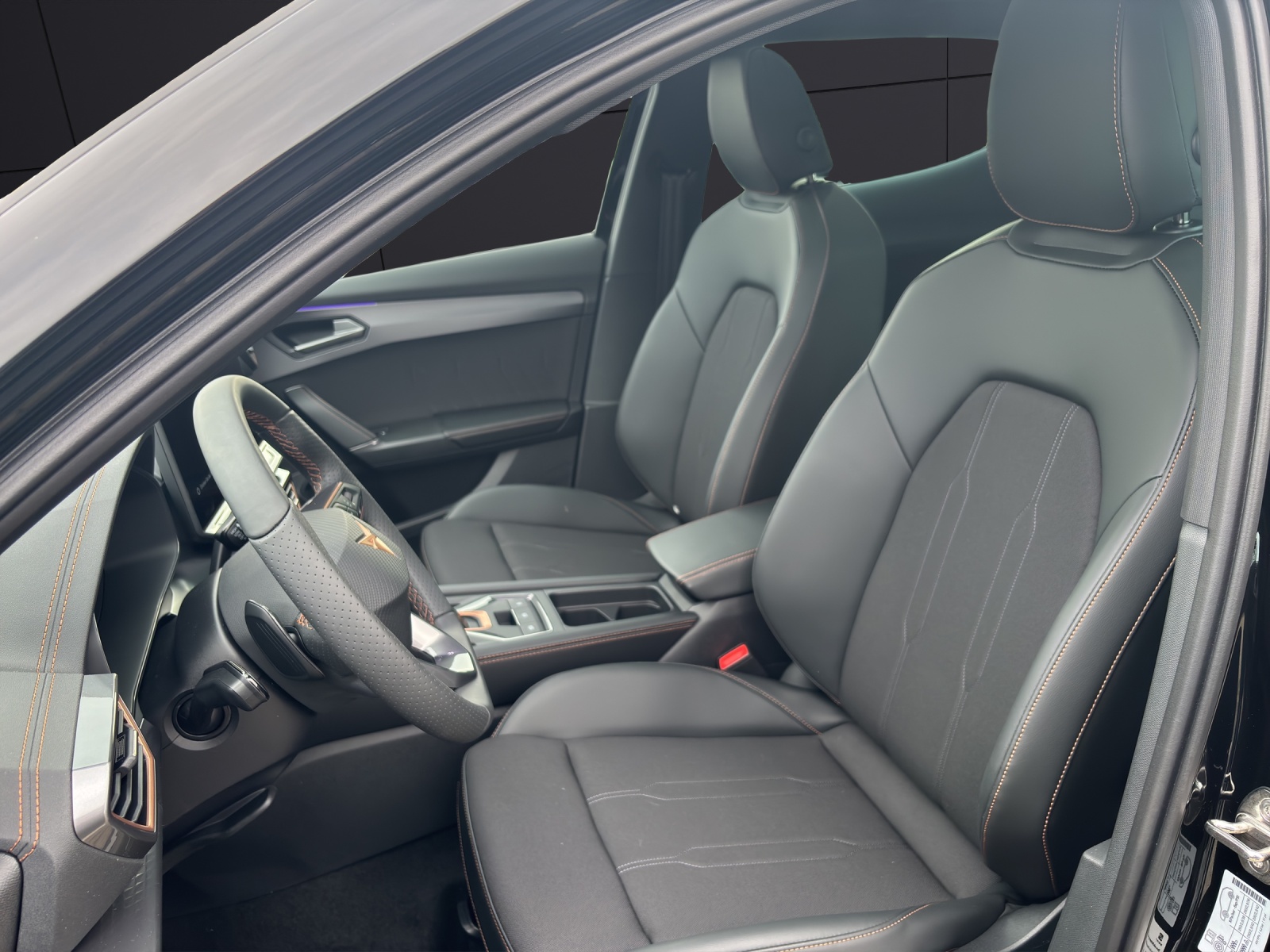 Fahrzeugabbildung CUPRA Formentor 2.0 TSI 4Drive DSG AHZ PANORAMADACH MATRIX