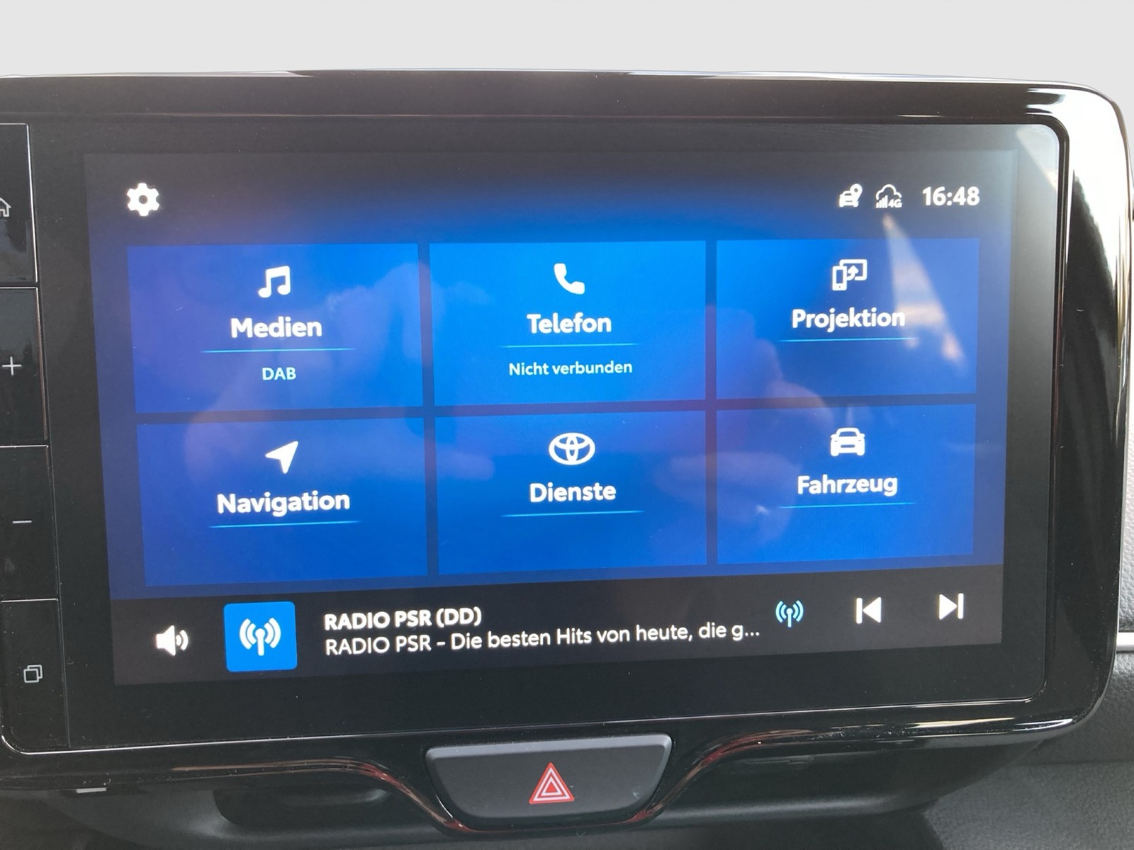 Fahrzeugabbildung Toyota Yaris Cross eTSI Team Dtl. LED ACC RFK Behindertenumbau SH App-Connect