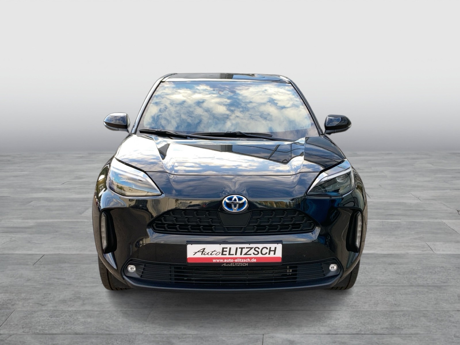 Fahrzeugabbildung Toyota Yaris Cross eTSI Team Dtl. LED ACC RFK Behindertenumbau SH App-Connect