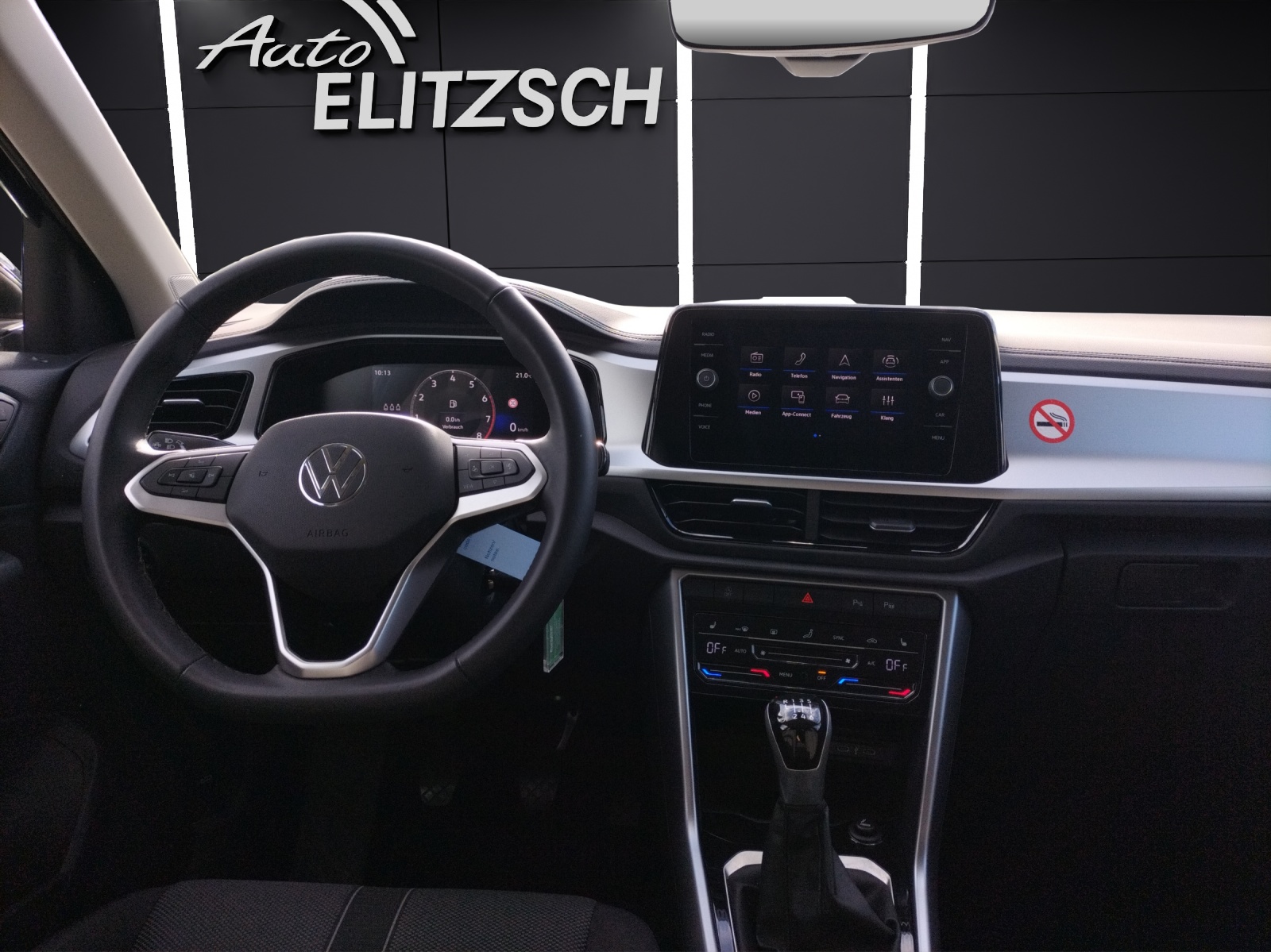 Fahrzeugabbildung Volkswagen T-Roc TSI Life LED Navi AID Park-Assist SH LM