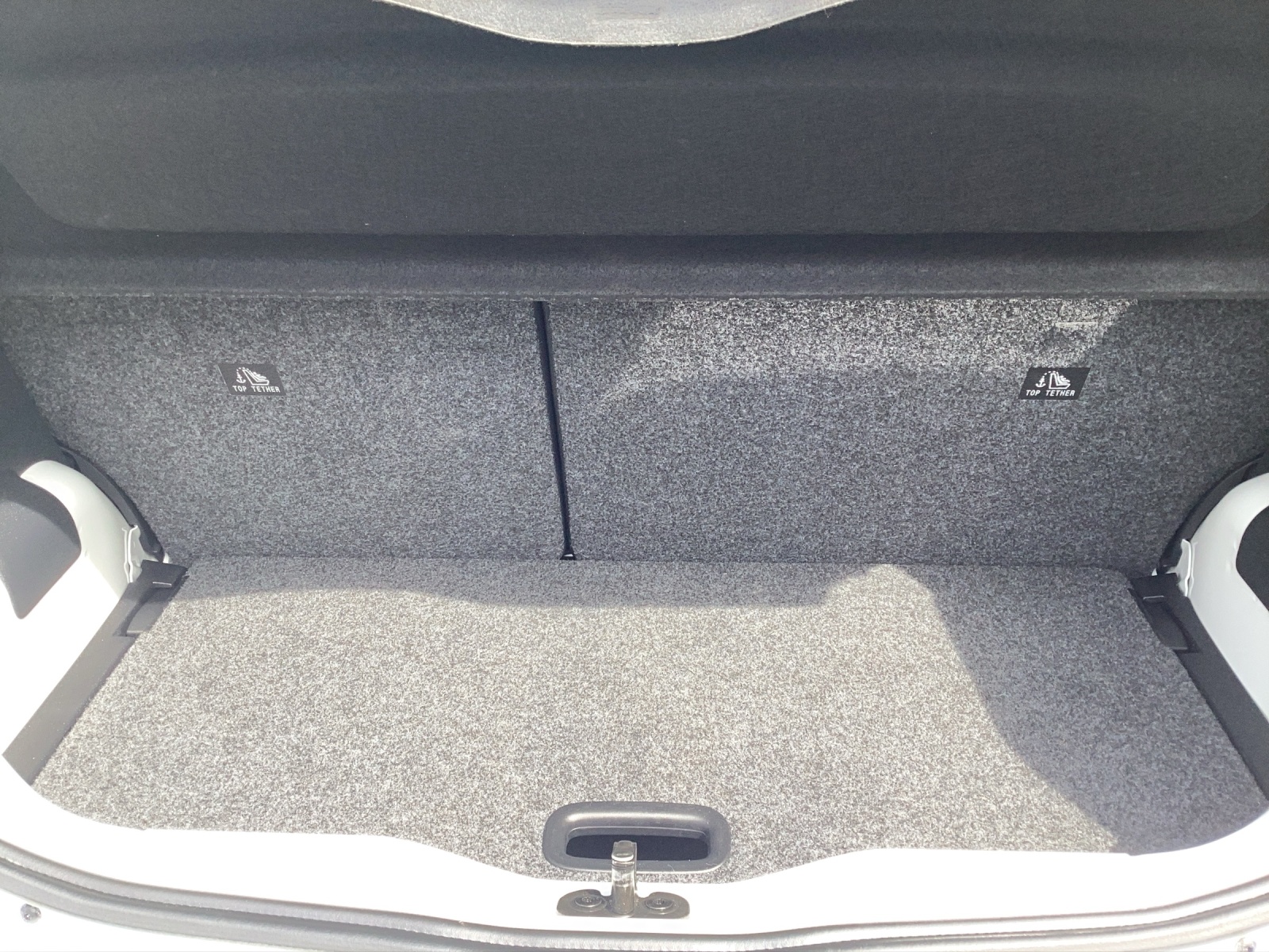 Fahrzeugabbildung Volkswagen up! 1.0 move-up Climatronic RFK DAB SH