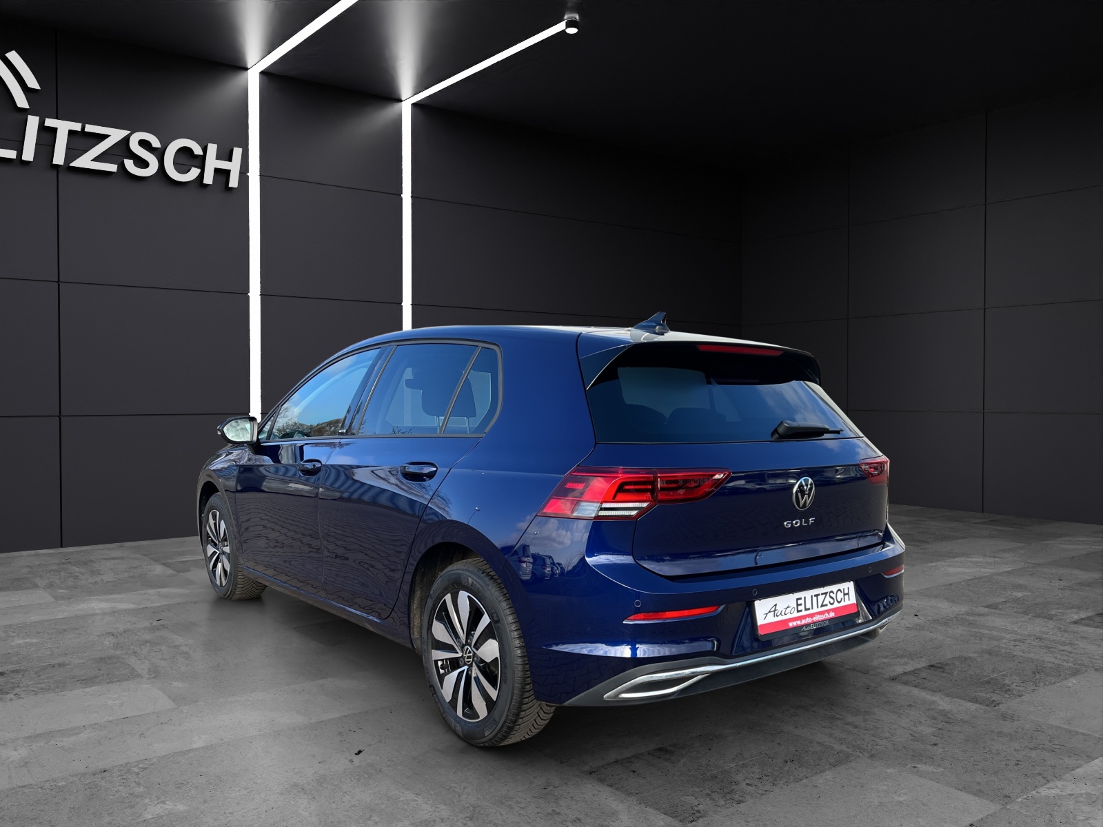 Fahrzeugabbildung Volkswagen Golf VIII TDI Life DSG AHK ACC Kamera LED AID NAVI