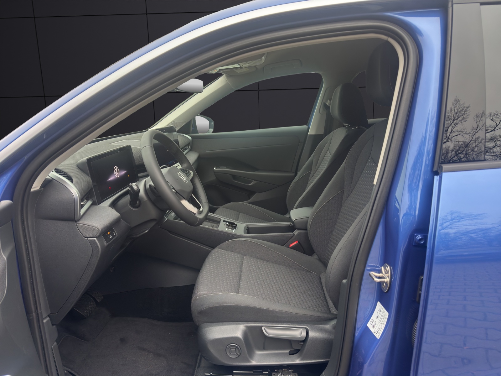 Fahrzeugabbildung Volkswagen T-Roc Life LED NAVI DAB ACC