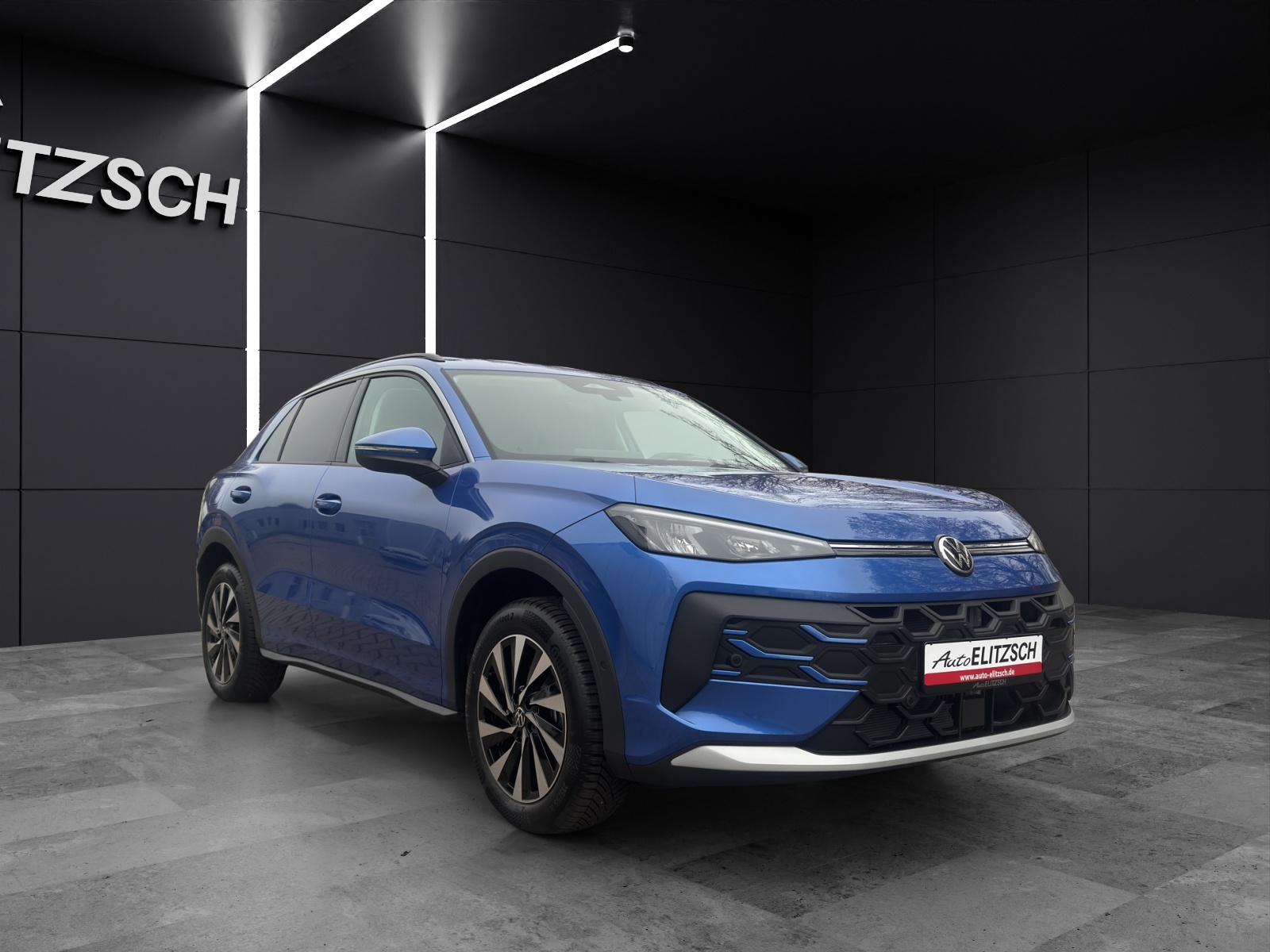 Fahrzeugabbildung Volkswagen T-Roc Life LED NAVI DAB ACC