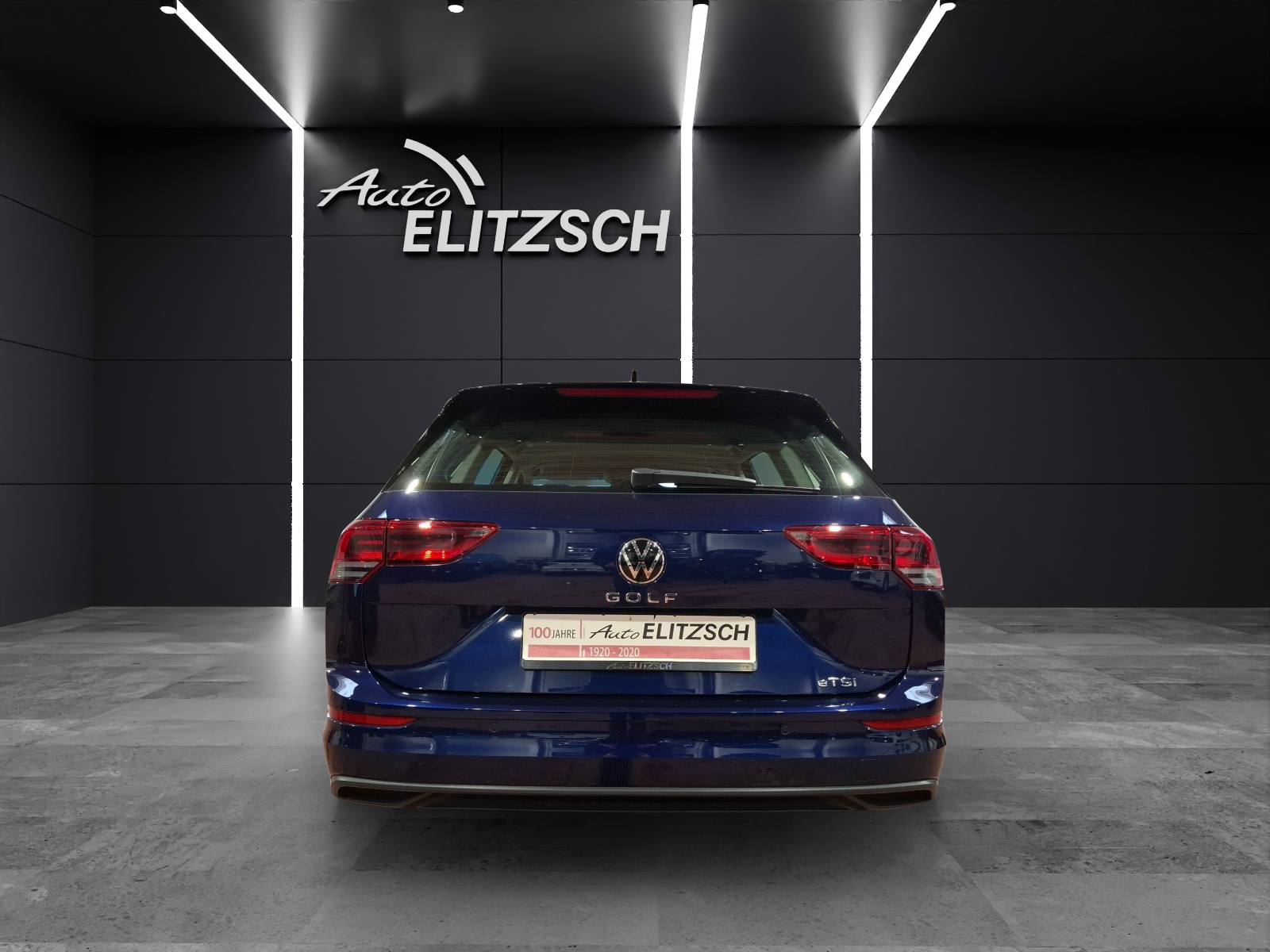 Fahrzeugabbildung Volkswagen Golf VIII Variant eTSI Life DSG LEDplus Navi AID ACC PDC SH