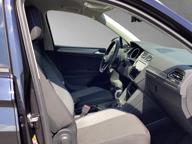 Fahrzeugabbildung Volkswagen Tiguan TDI Active DSG LED Navi ACC AHK SHZ