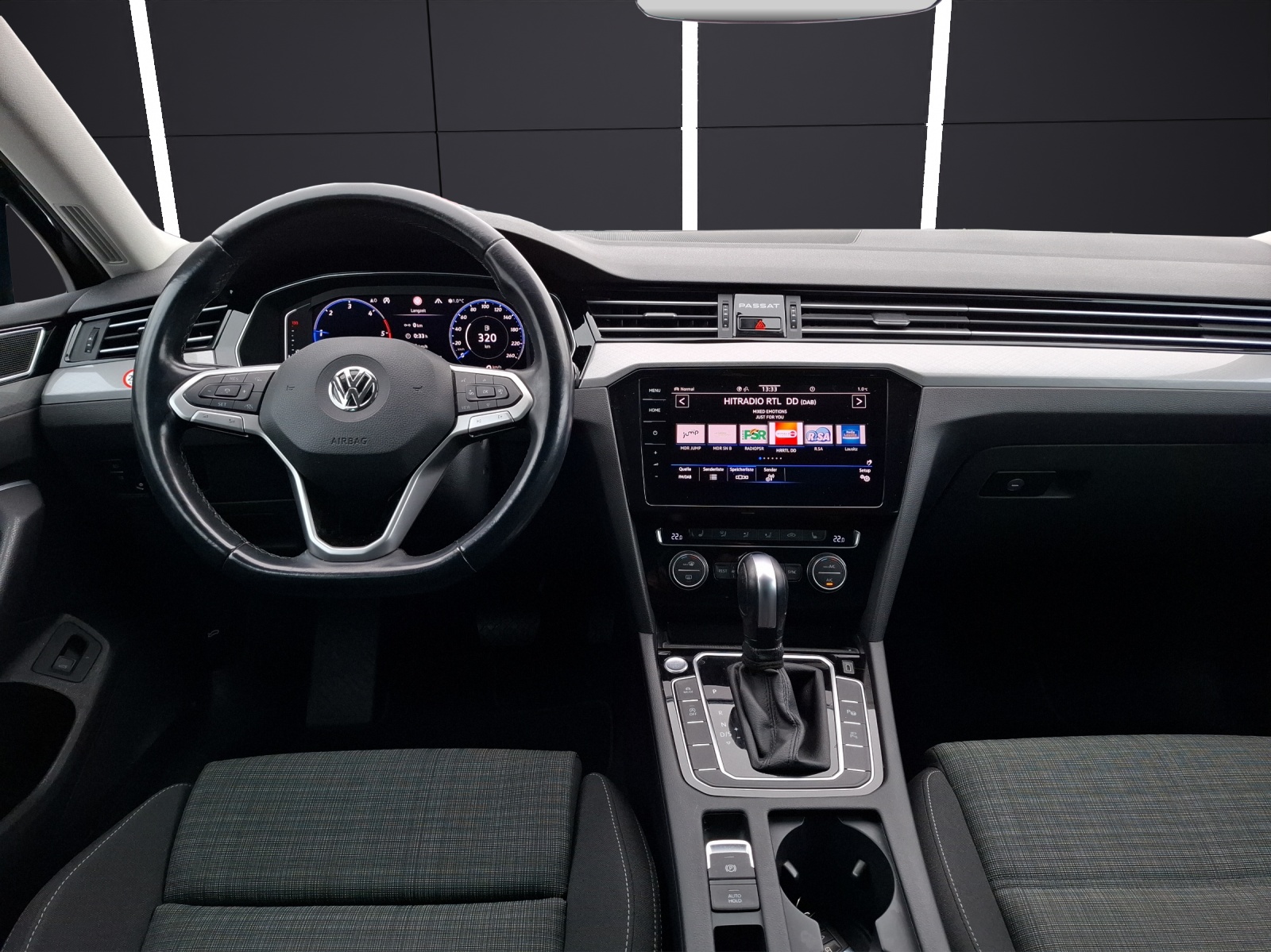 Fahrzeugabbildung Volkswagen Passat Variant TDI Business DSG Matrix Navi ACC 360° SH